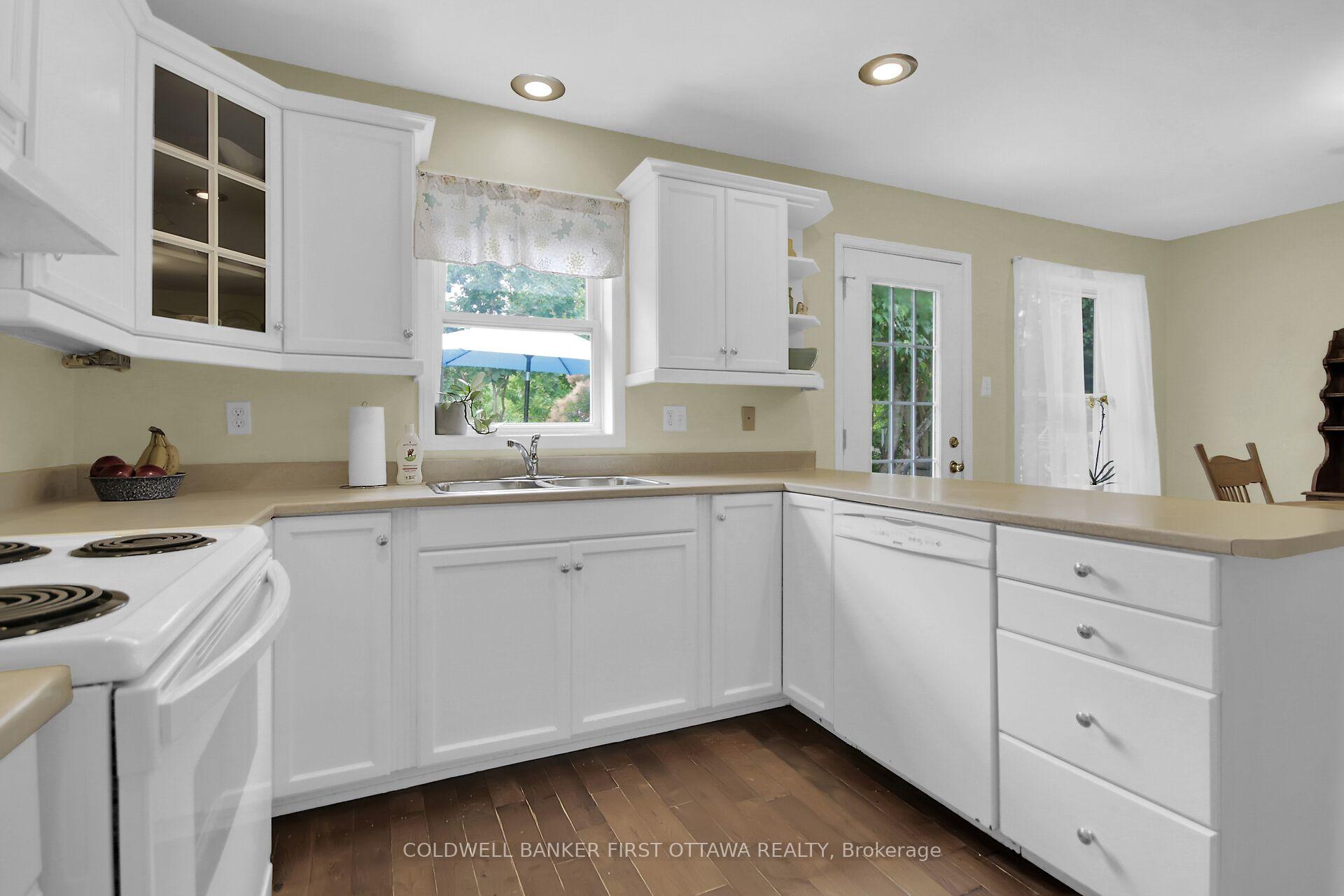 Photo 10 of 230 Pine Ridge Drive, Beckwith, Beckwith Twp — HOMEH