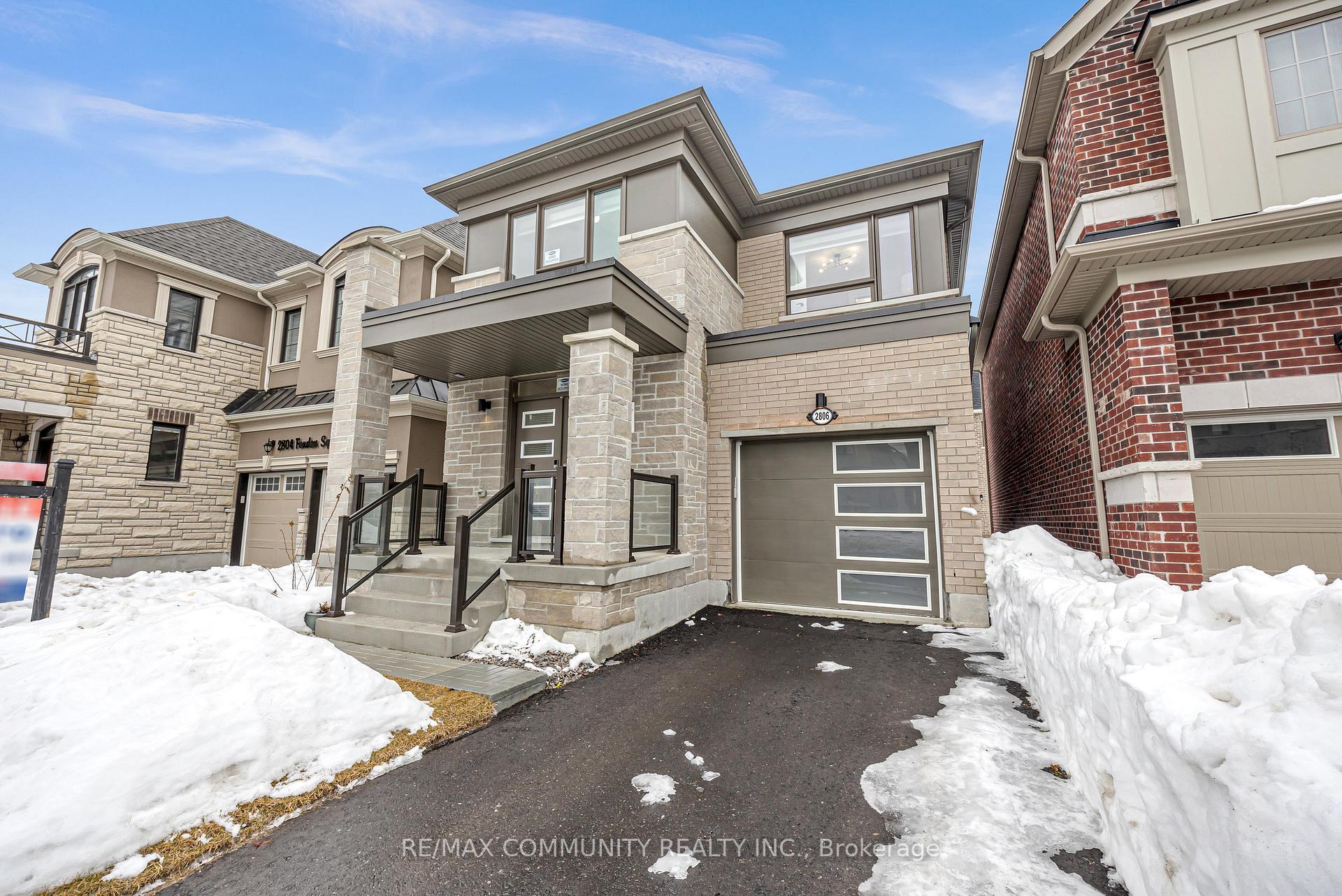 Photo 2 of 2806 Foxden Square, Pickering, Rural Pickering — HOMEH