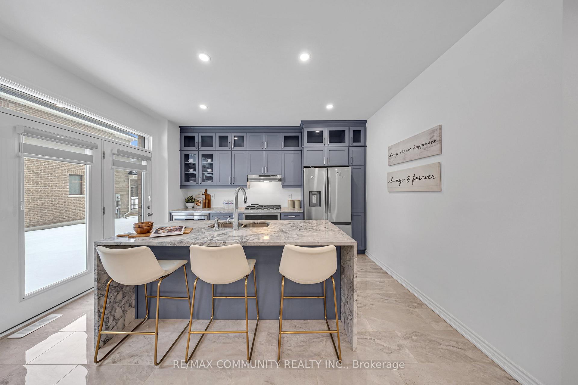 Photo 20 of 2806 Foxden Square, Pickering, Rural Pickering — HOMEH