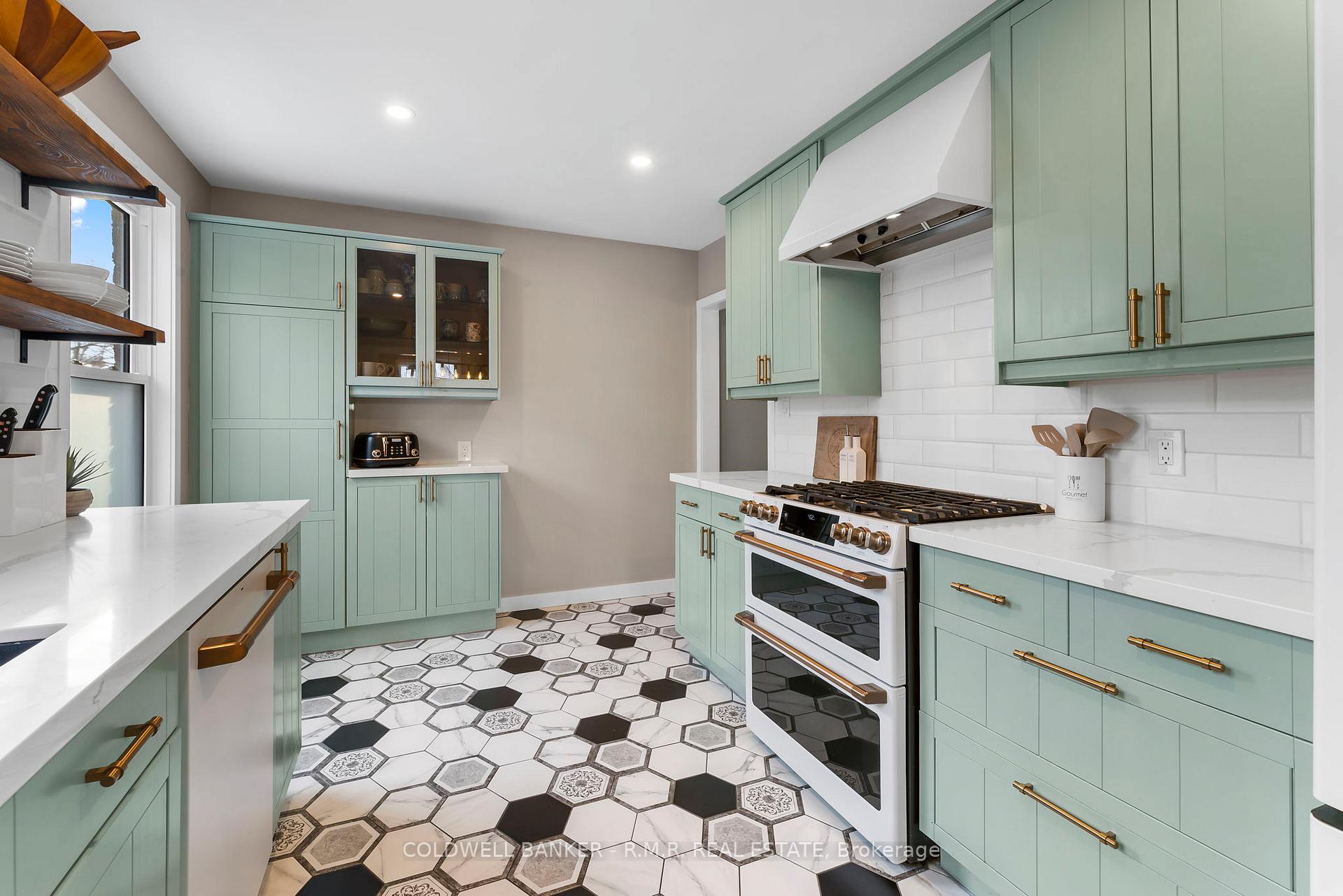 Photo 15 of 115 Ardwick Street, Whitby, Blue Grass Meadows — HOMEH