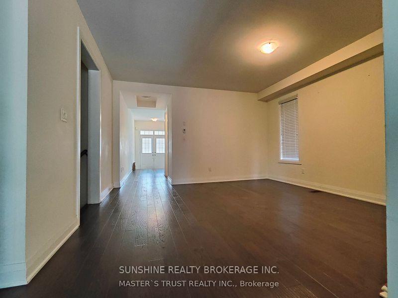 Photo 4 of 6 Bellefond Street, Vaughan, Kleinburg — HOMEH