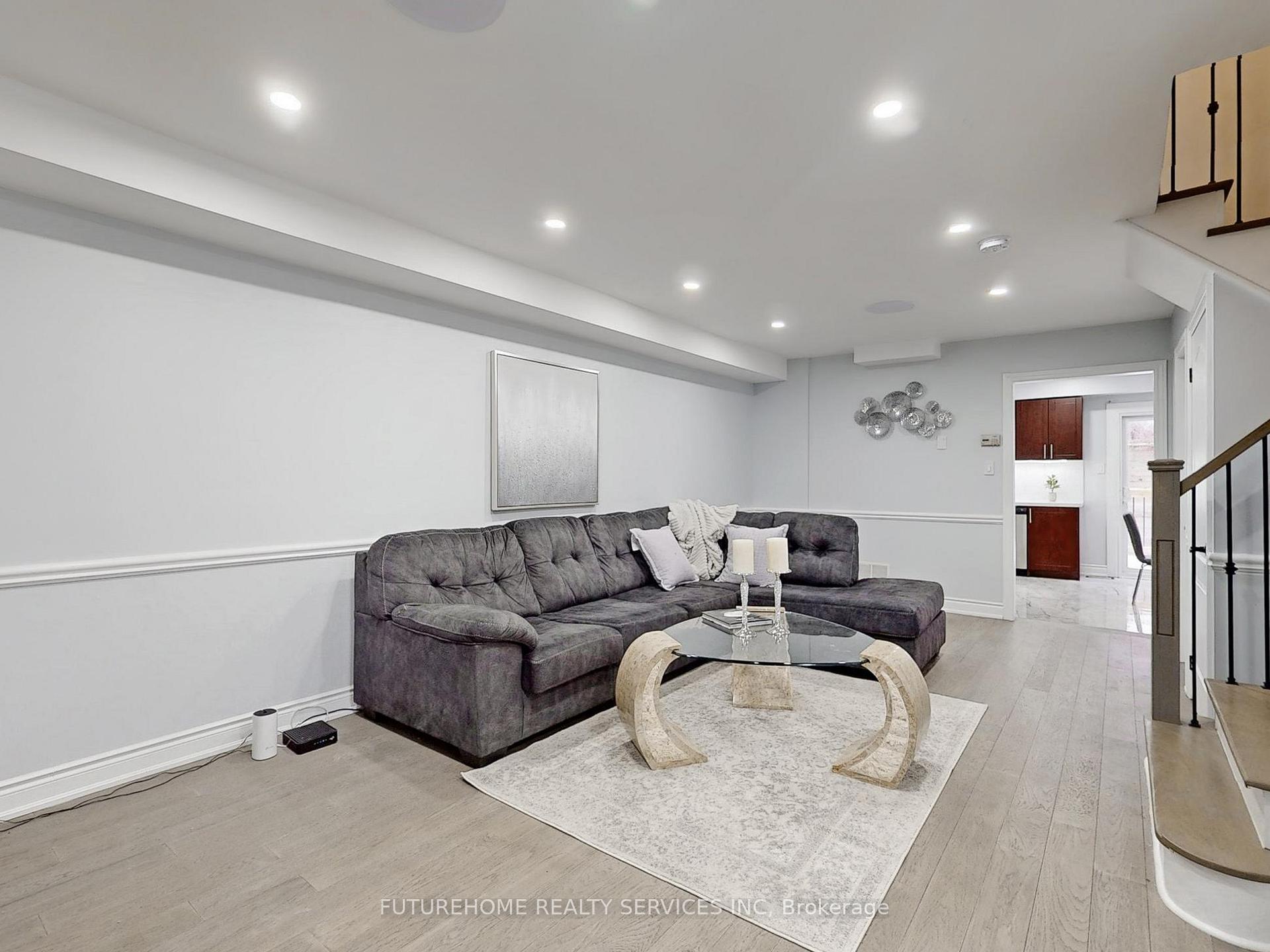 Photo 5 of 1658 Autumn Crescent, Pickering, Amberlea — HOMEH