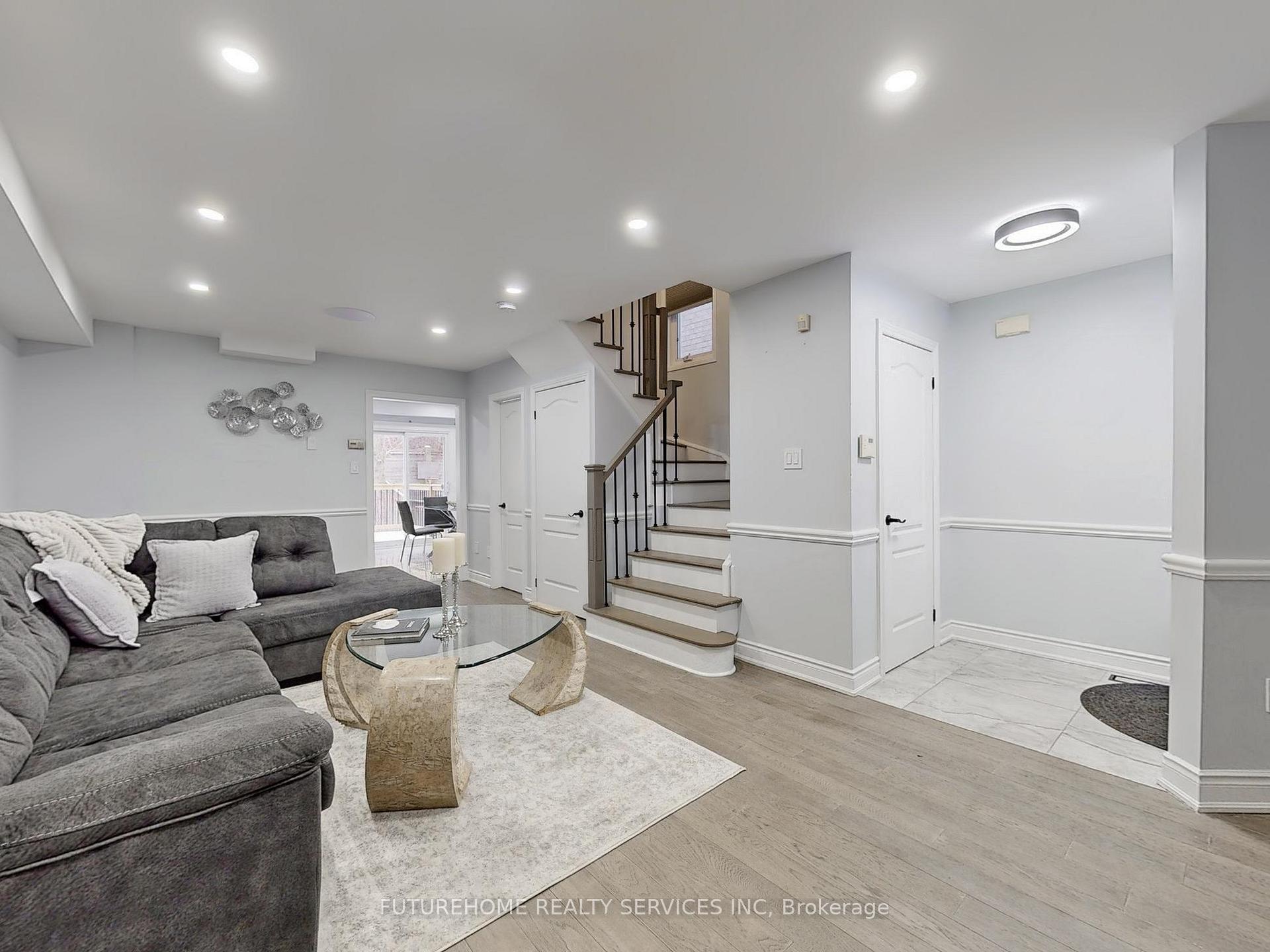 Photo 7 of 1658 Autumn Crescent, Pickering, Amberlea — HOMEH