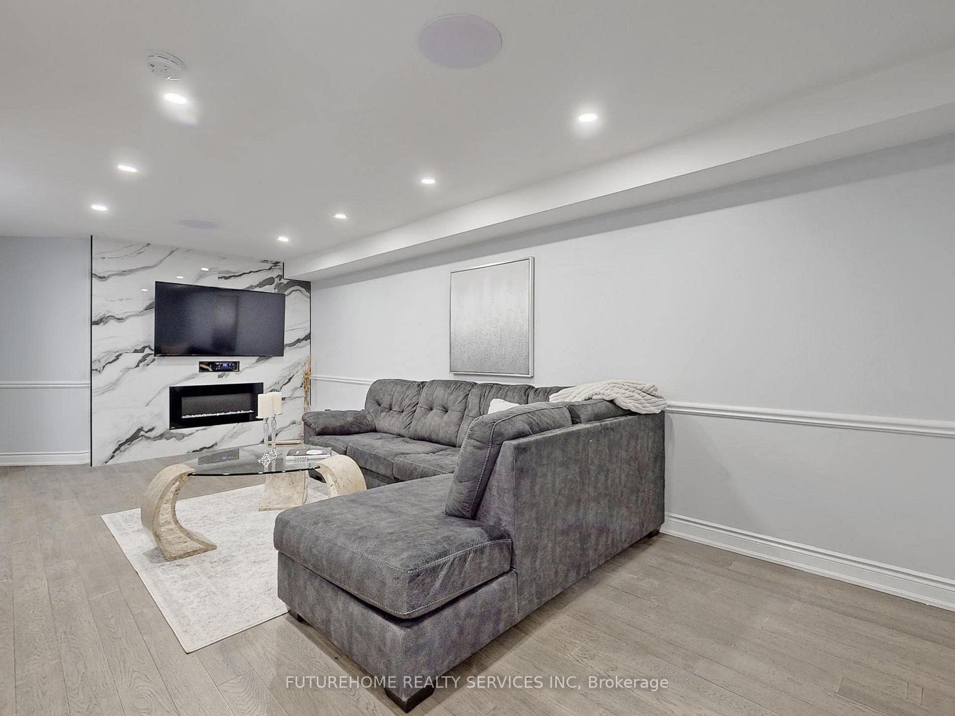 Photo 8 of 1658 Autumn Crescent, Pickering, Amberlea — HOMEH