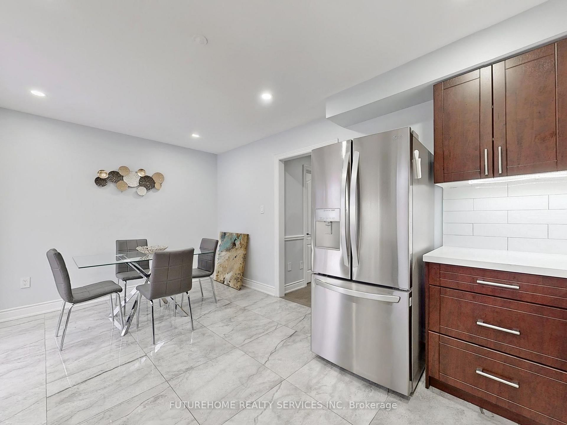 Photo 10 of 1658 Autumn Crescent, Pickering, Amberlea — HOMEH