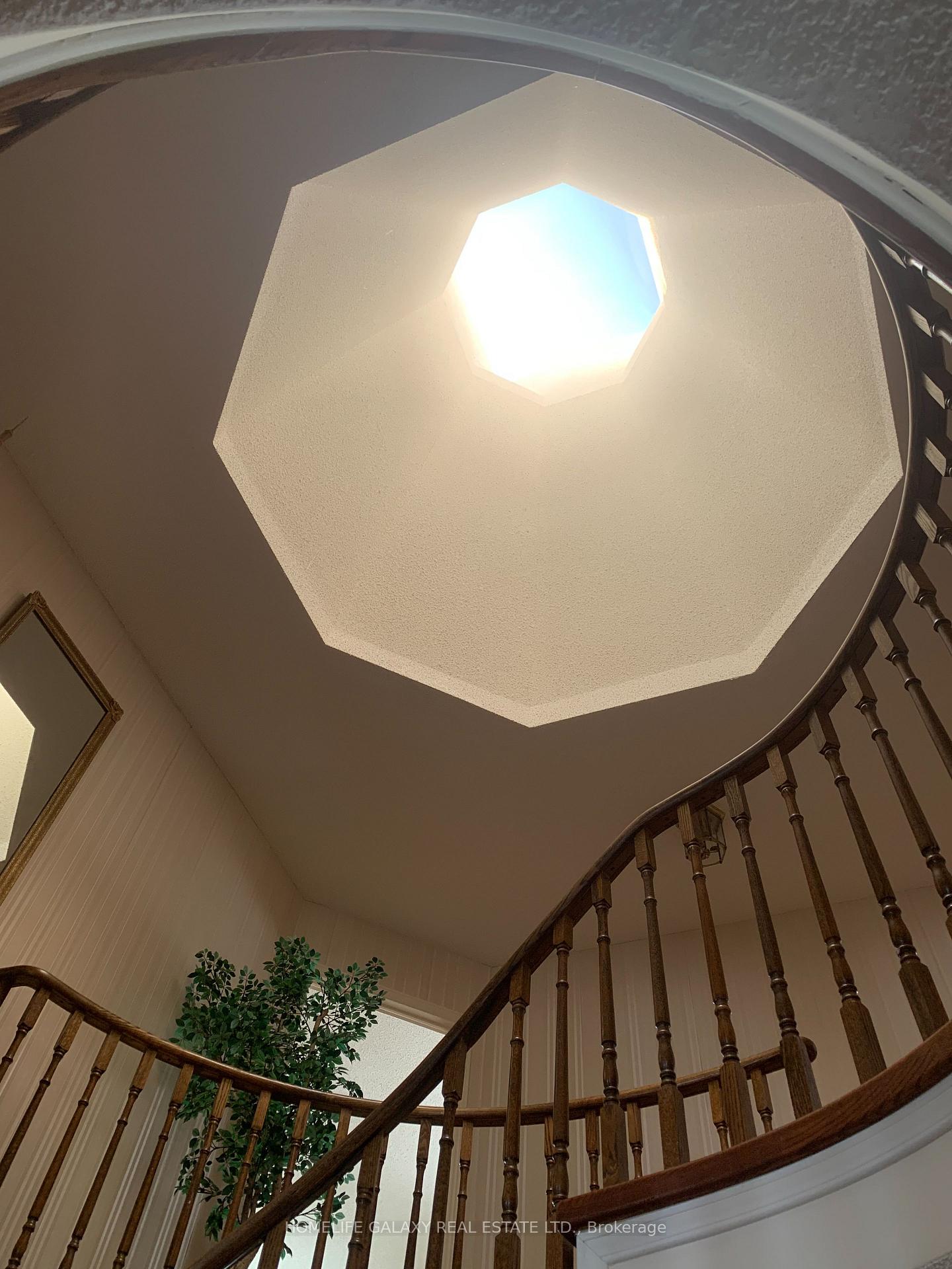 Photo 16 of 1523 Silver Spruce Drive, Pickering, Liverpool — HOMEH