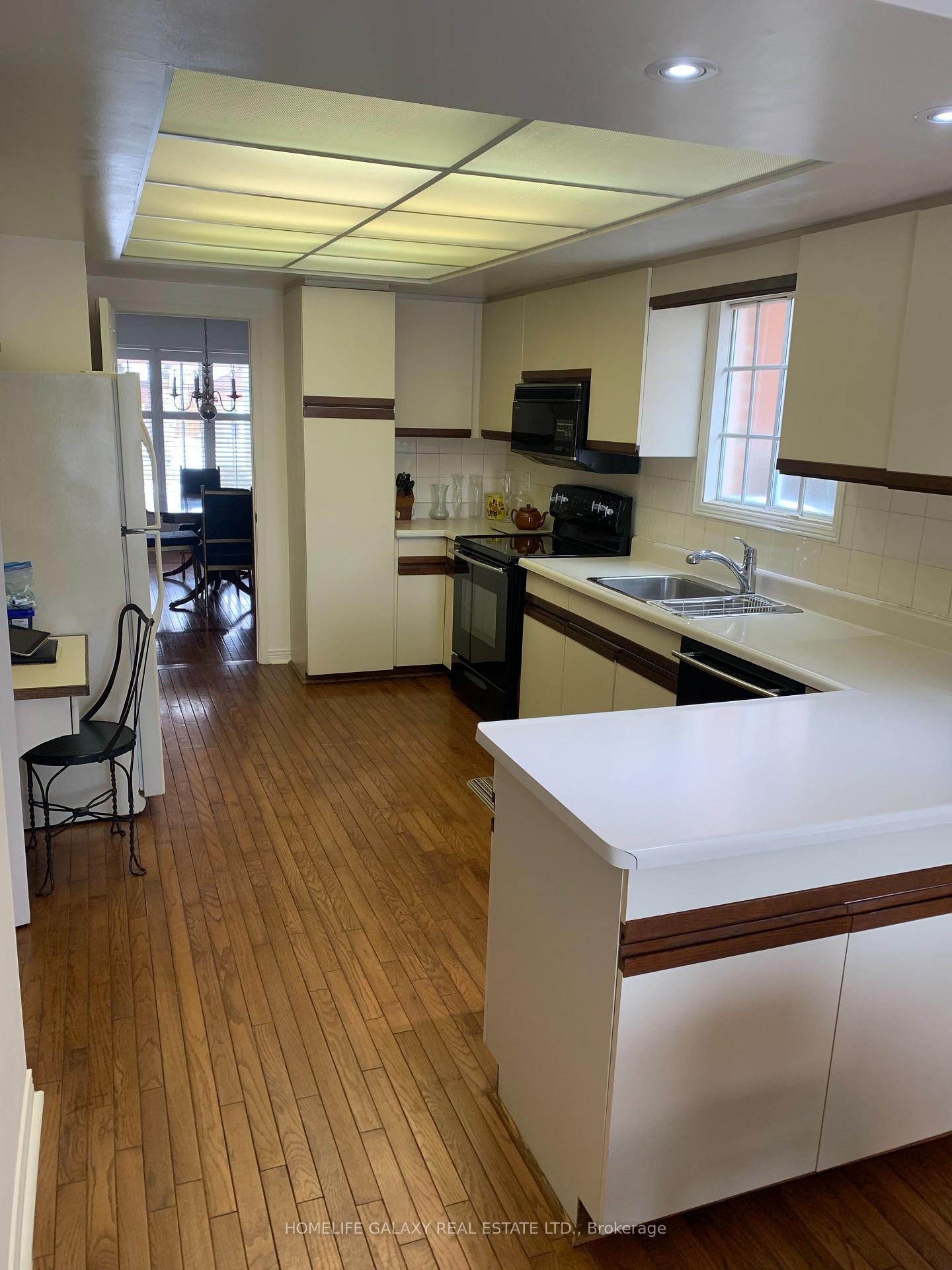 Photo 46 of 1523 Silver Spruce Drive, Pickering, Liverpool — HOMEH