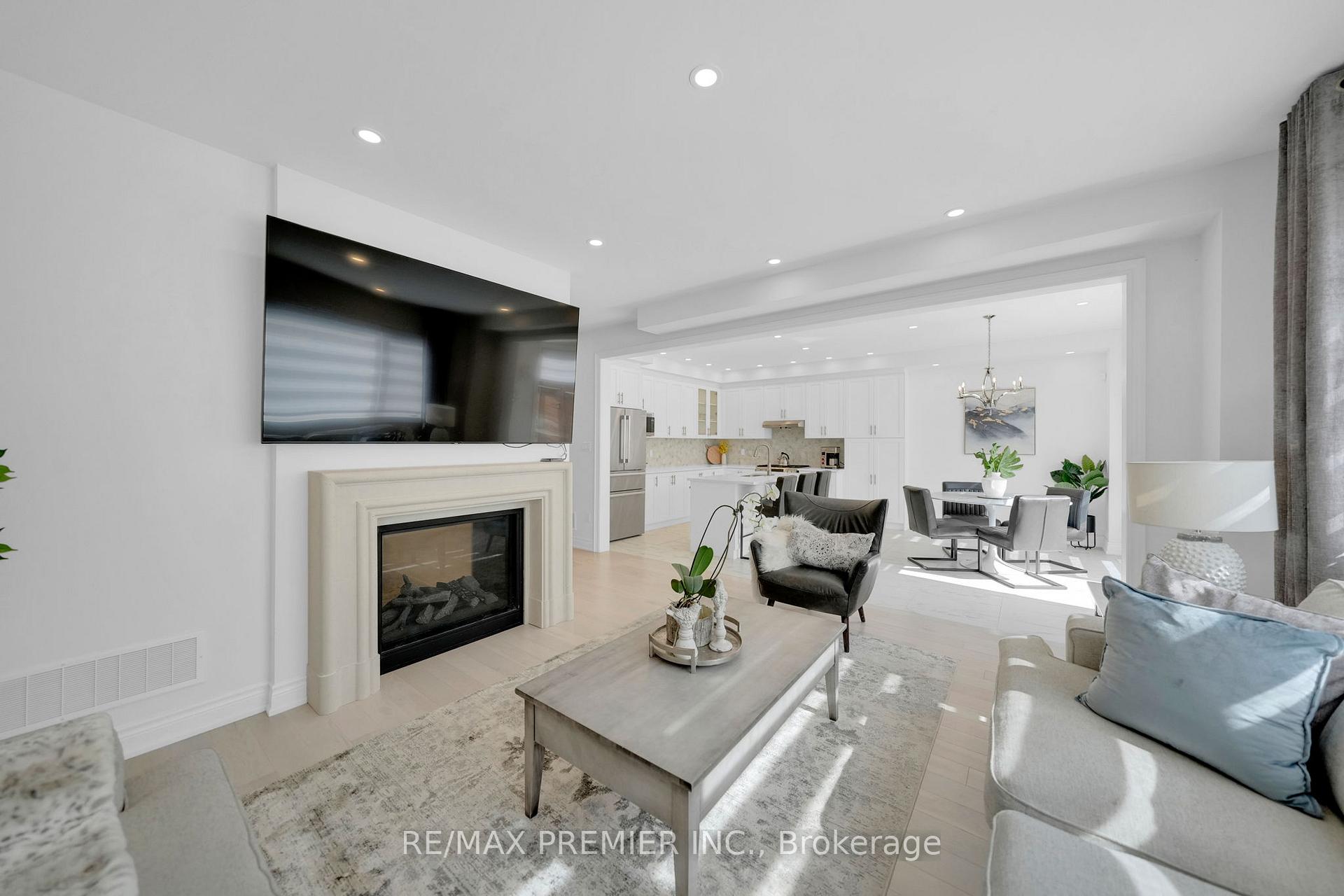 Photo 11 of 143 Cannes Avenue, Vaughan, Vellore Village — HOMEH