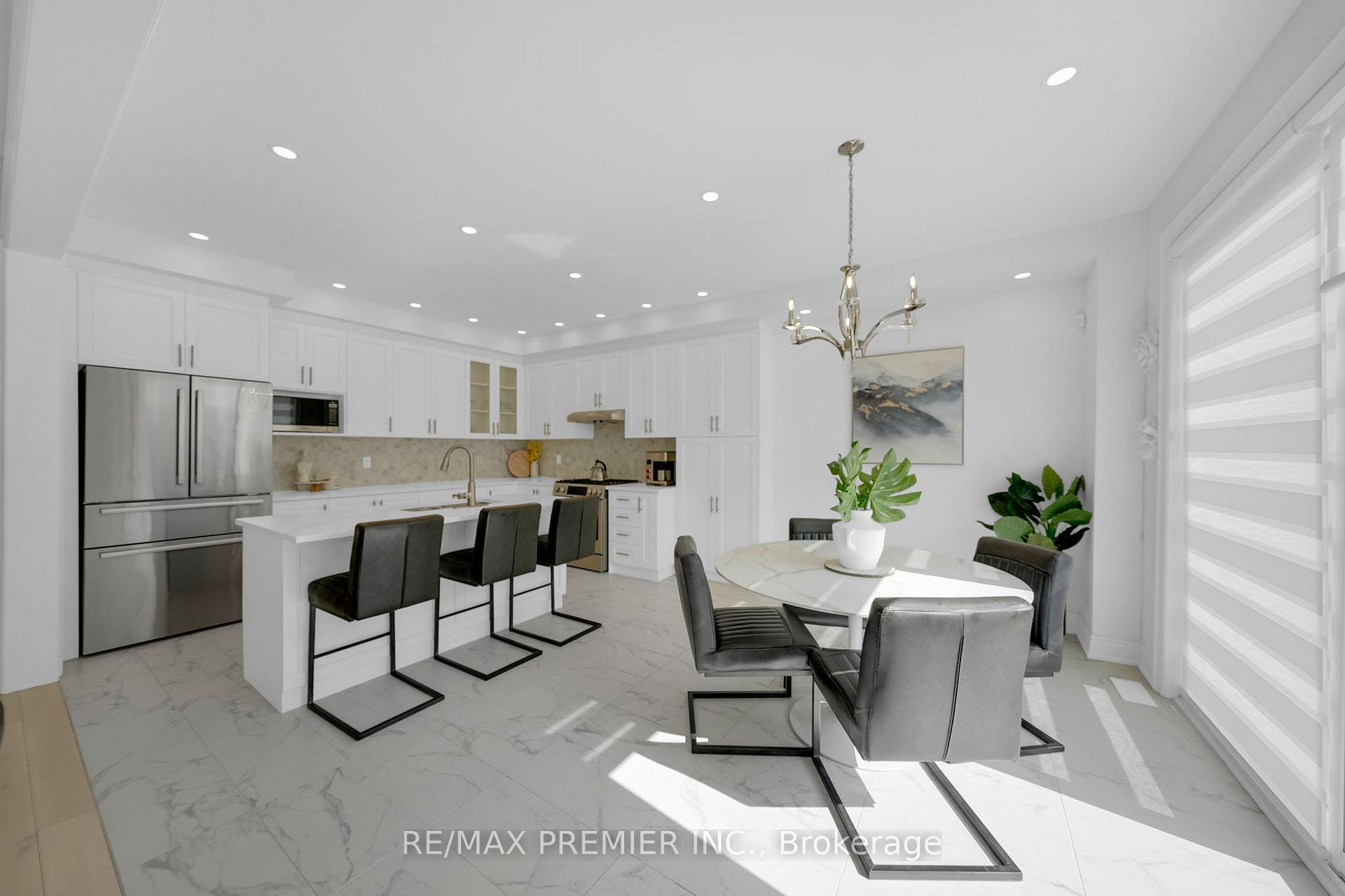 Photo 12 of 143 Cannes Avenue, Vaughan, Vellore Village — HOMEH