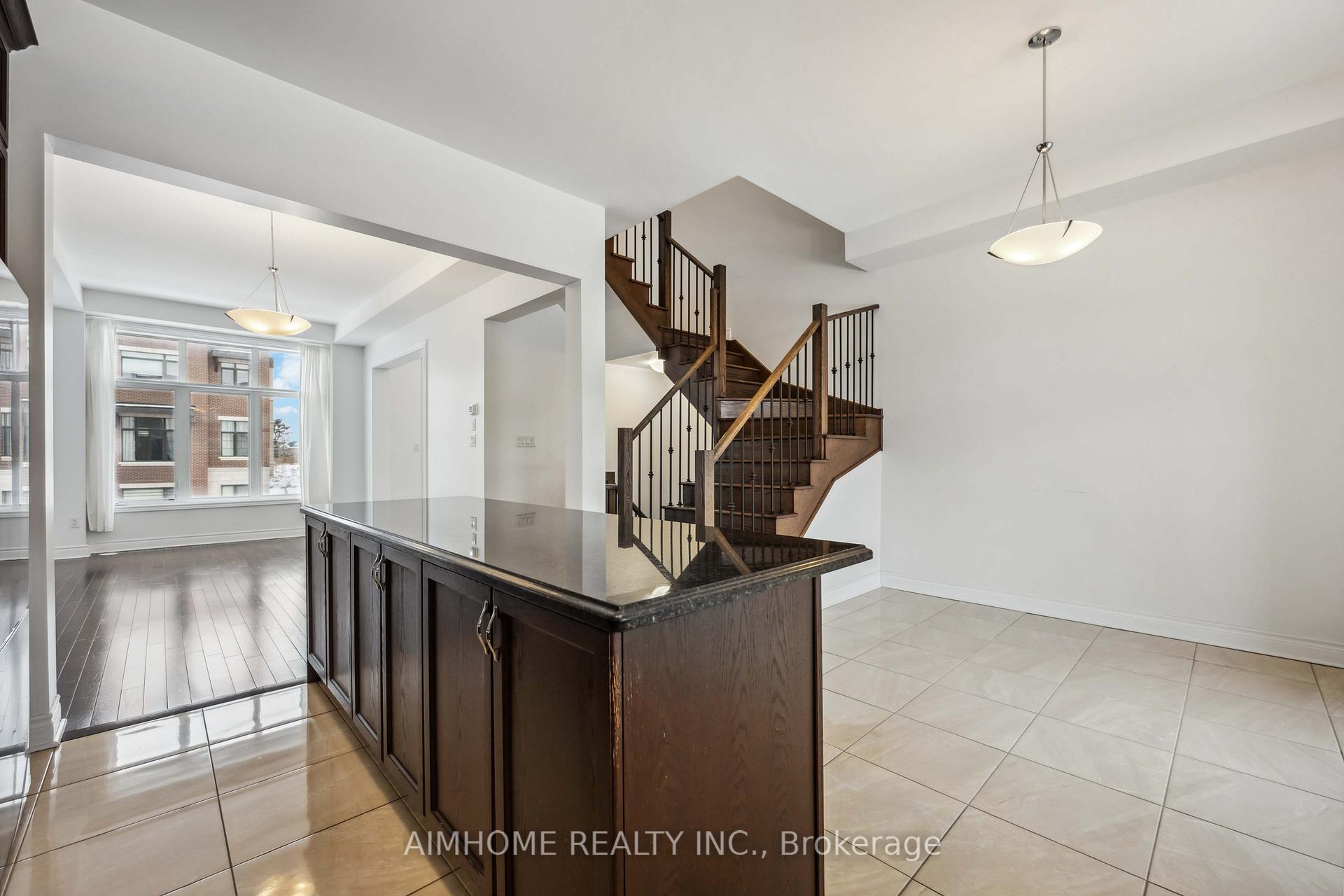 Photo 11 of 46 Carrville Woods Circle, Vaughan, Patterson — HOMEH