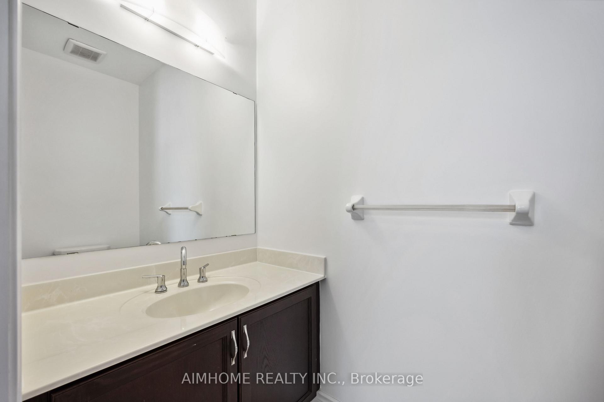 Photo 14 of 46 Carrville Woods Circle, Vaughan, Patterson — HOMEH