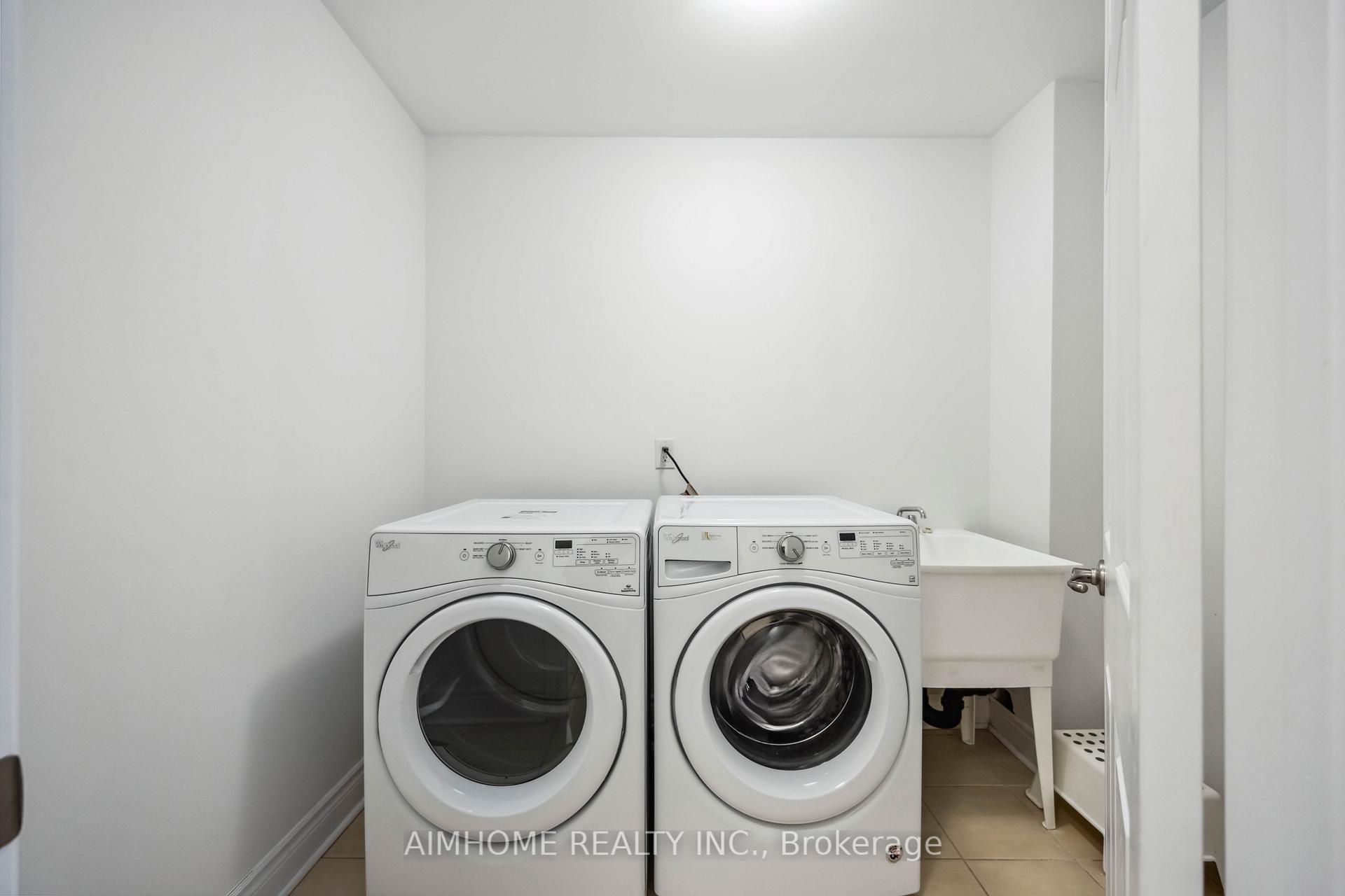 Photo 16 of 46 Carrville Woods Circle, Vaughan, Patterson — HOMEH