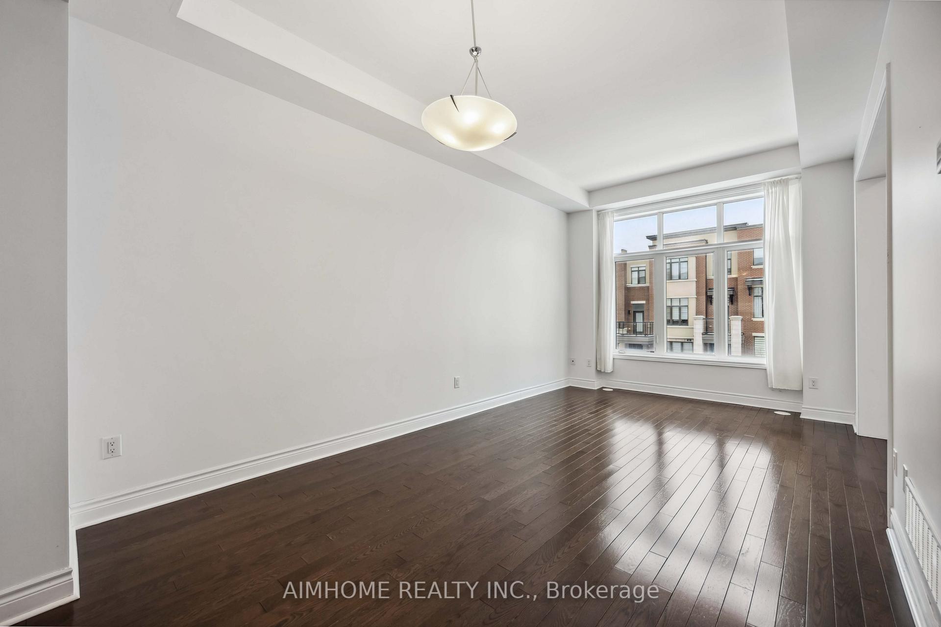 Photo 18 of 46 Carrville Woods Circle, Vaughan, Patterson — HOMEH