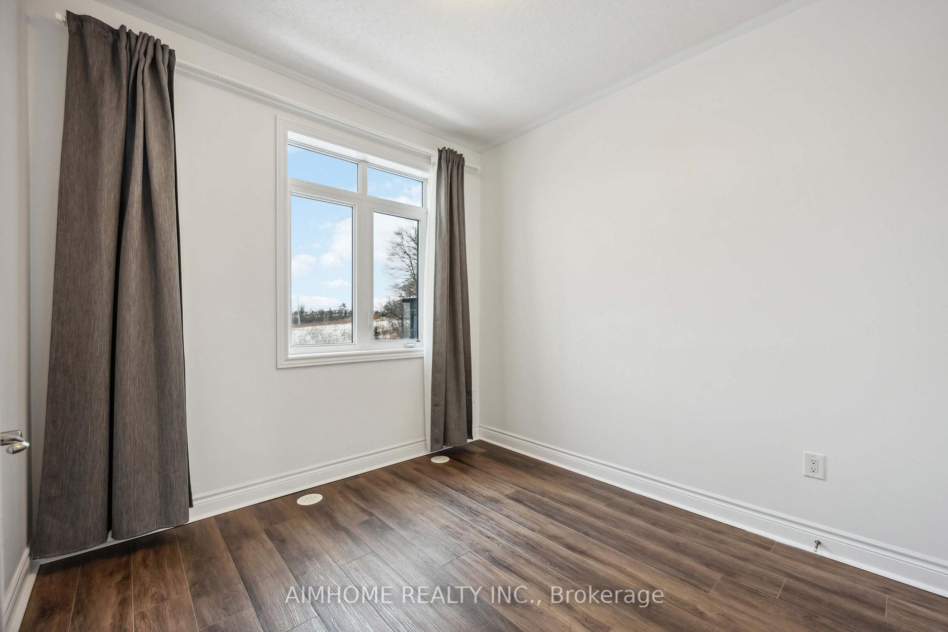 Photo 22 of 46 Carrville Woods Circle, Vaughan, Patterson — HOMEH