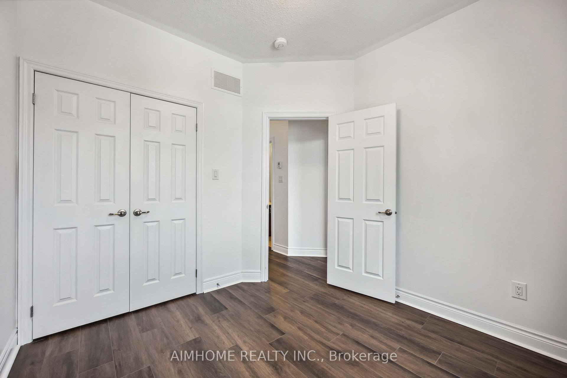 Photo 24 of 46 Carrville Woods Circle, Vaughan, Patterson — HOMEH