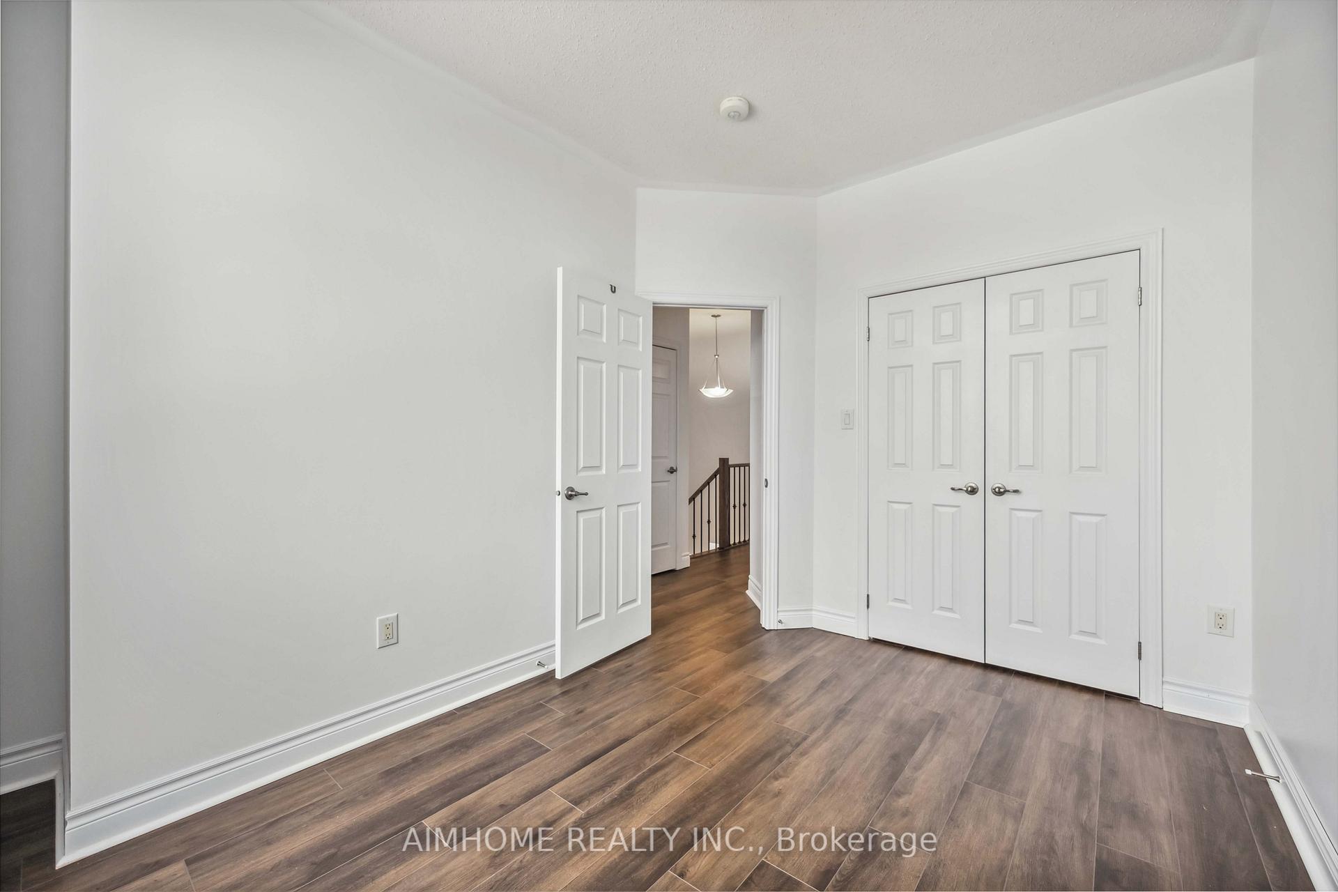 Photo 25 of 46 Carrville Woods Circle, Vaughan, Patterson — HOMEH