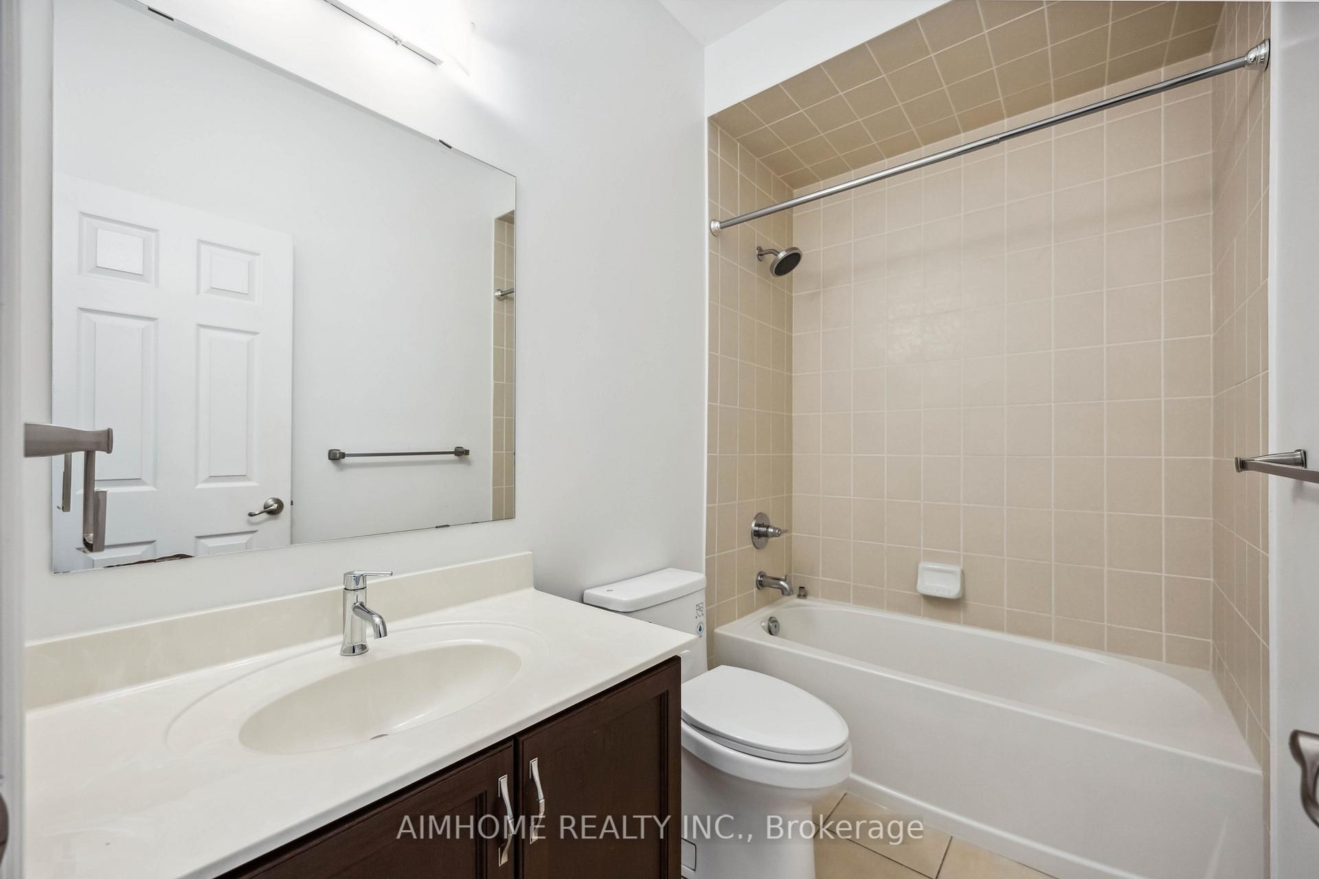 Photo 26 of 46 Carrville Woods Circle, Vaughan, Patterson — HOMEH
