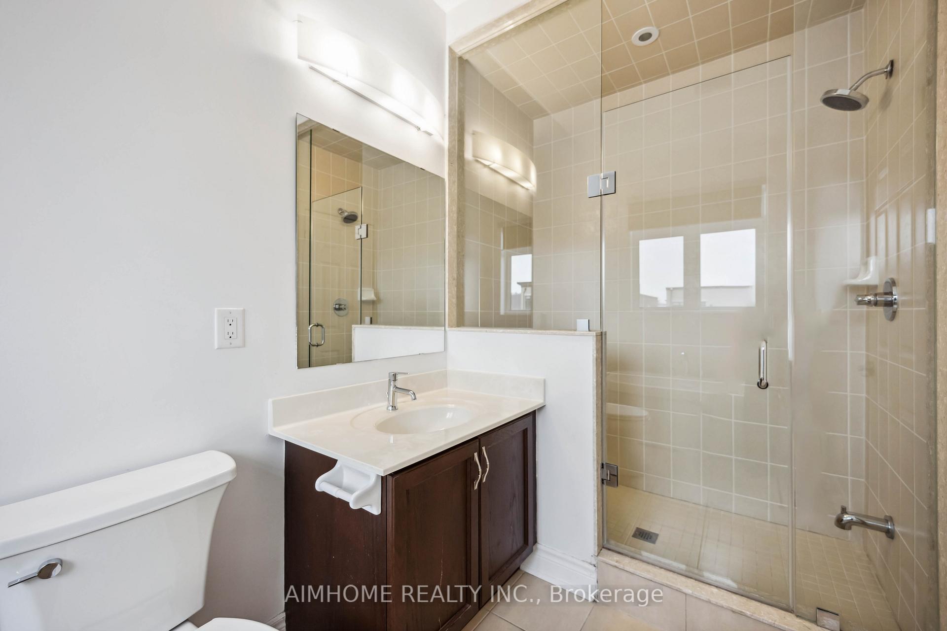 Photo 28 of 46 Carrville Woods Circle, Vaughan, Patterson — HOMEH