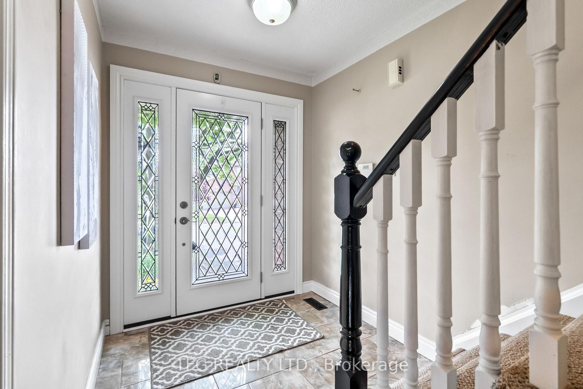 Photo 4 of 14 Lismer Drive, Whitby, Pringle Creek — HOMEH