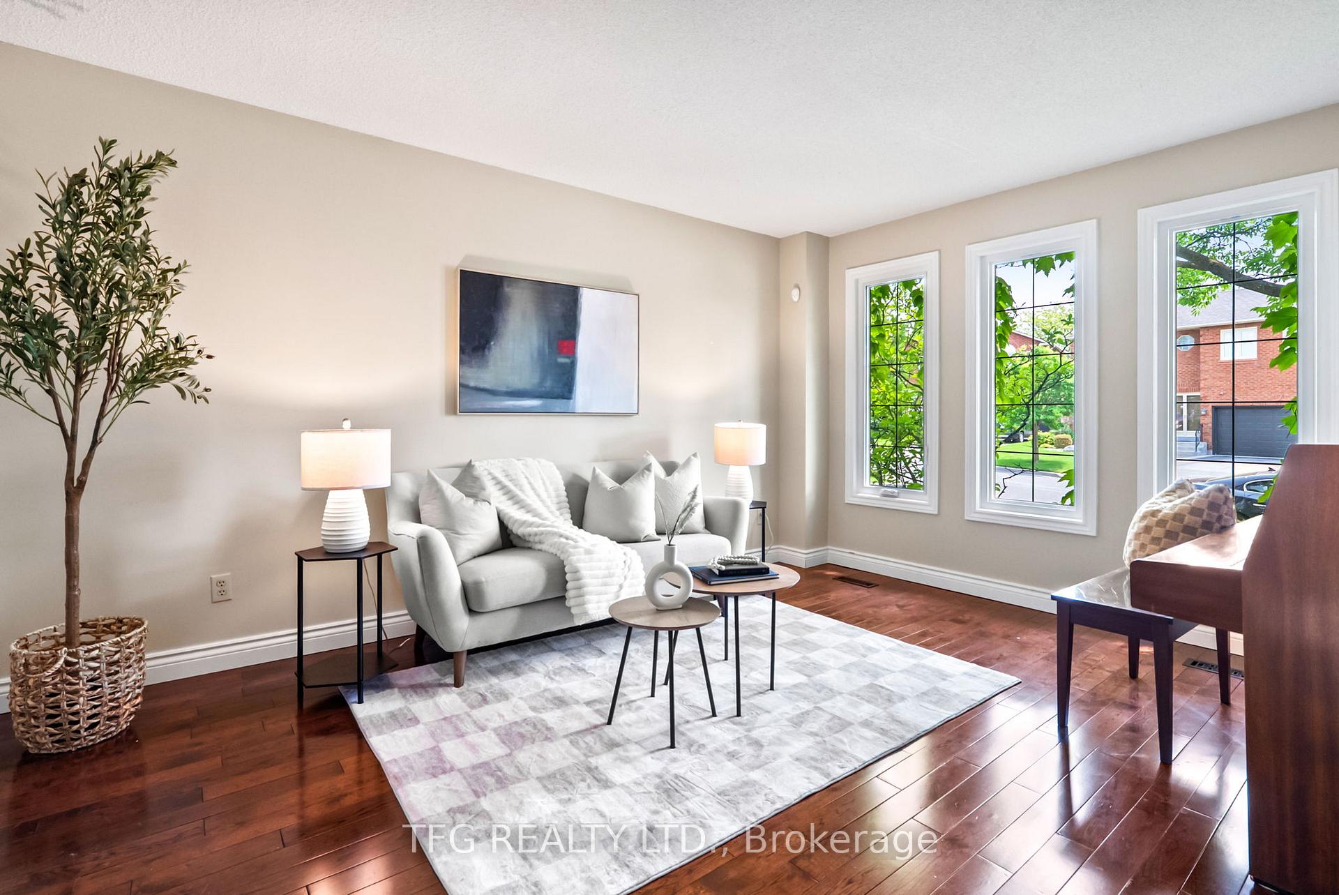 Photo 5 of 14 Lismer Drive, Whitby, Pringle Creek — HOMEH