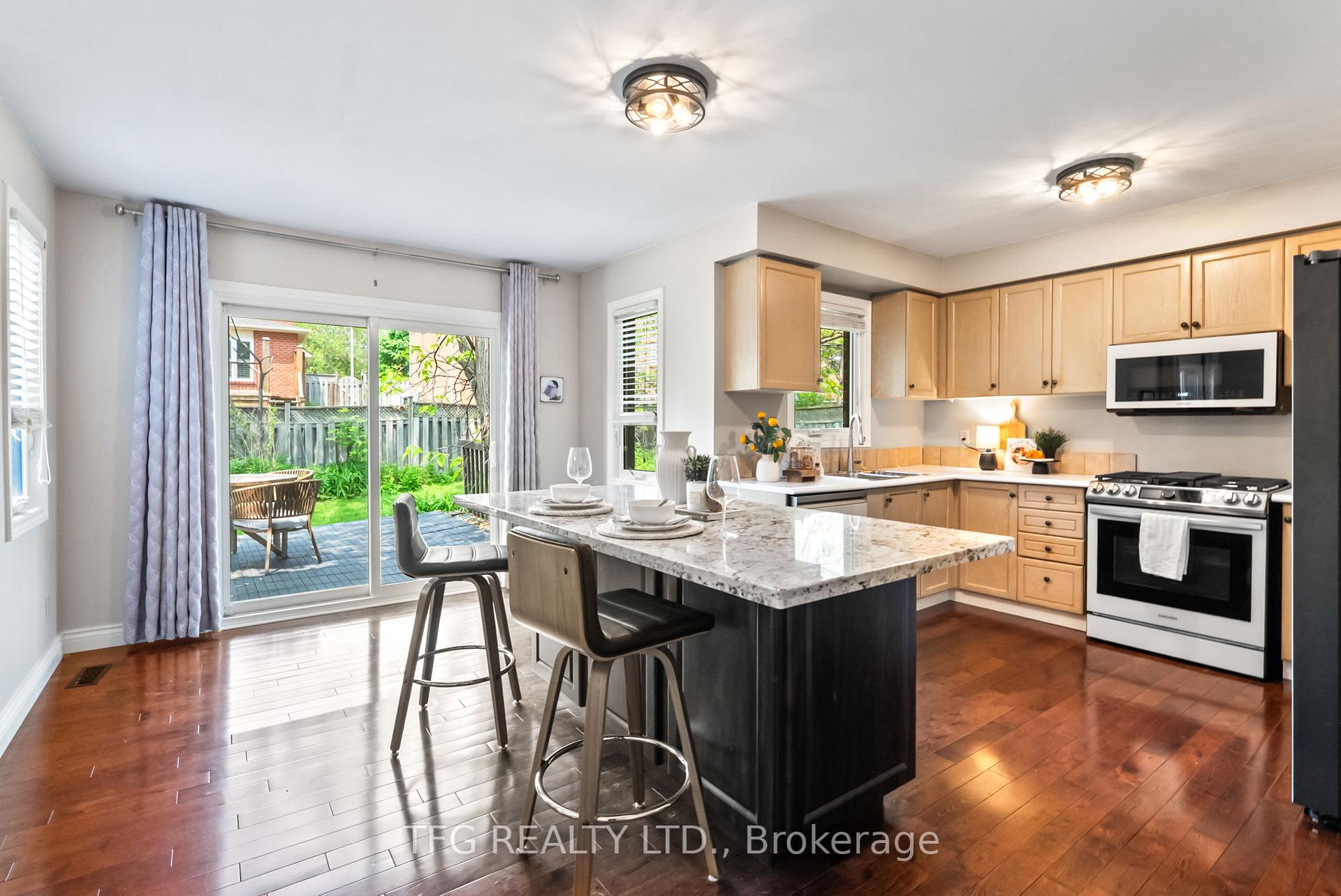 Photo 14 of 14 Lismer Drive, Whitby, Pringle Creek — HOMEH