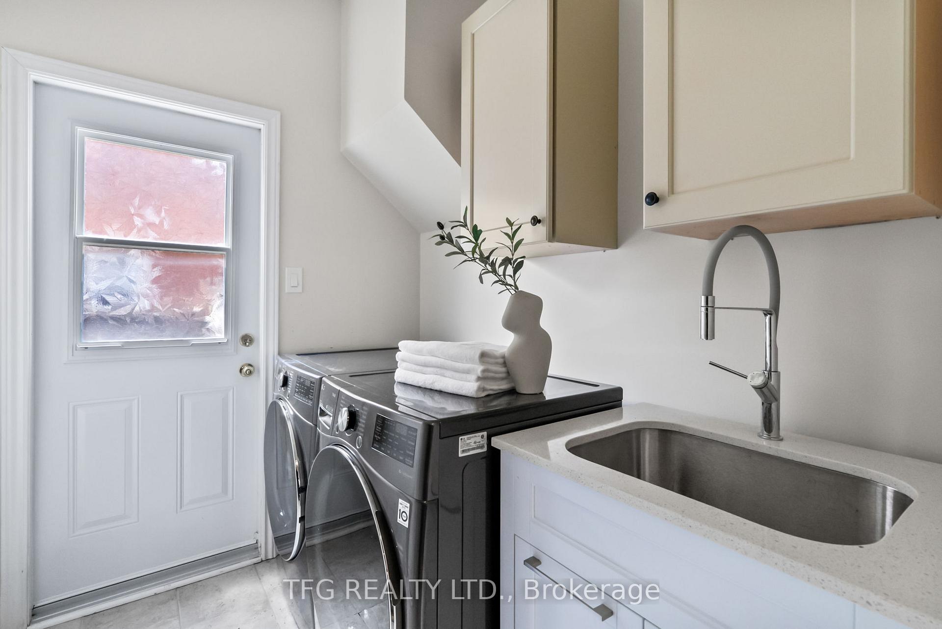 Photo 19 of 14 Lismer Drive, Whitby, Pringle Creek — HOMEH