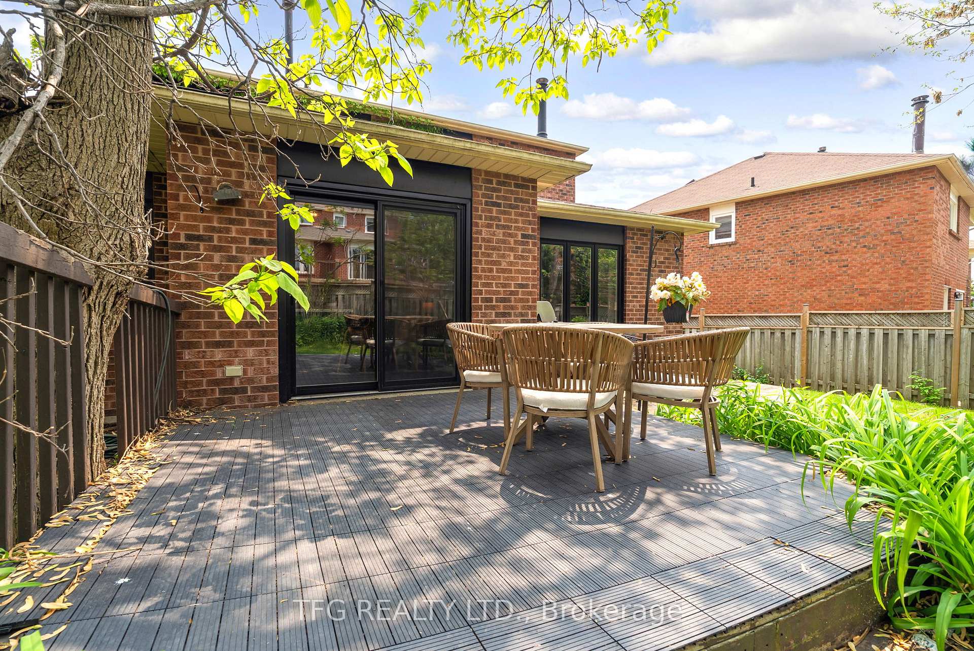 Photo 31 of 14 Lismer Drive, Whitby, Pringle Creek — HOMEH