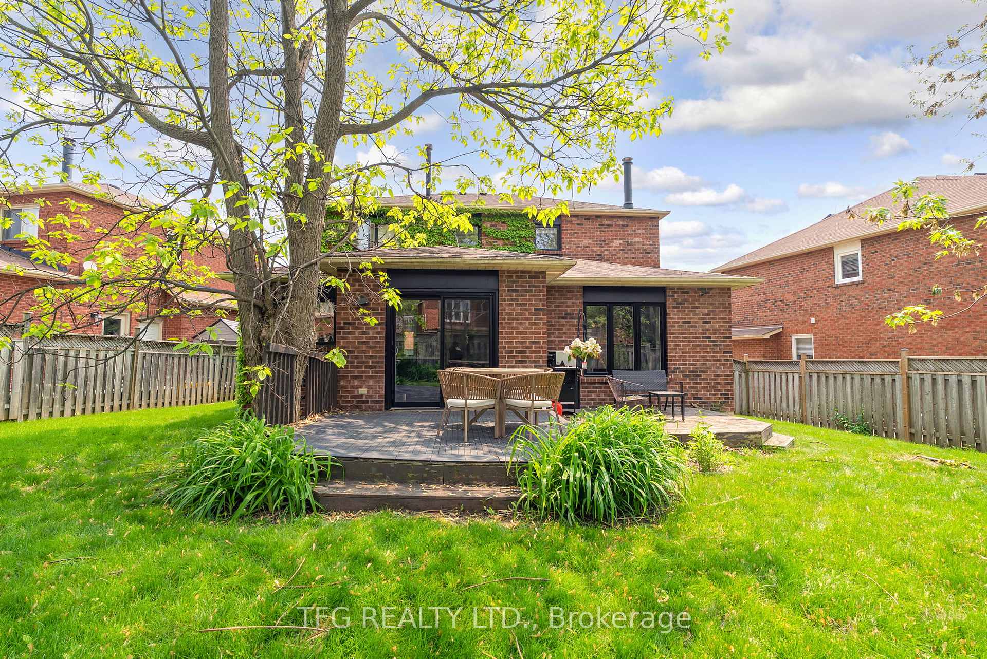Photo 32 of 14 Lismer Drive, Whitby, Pringle Creek — HOMEH