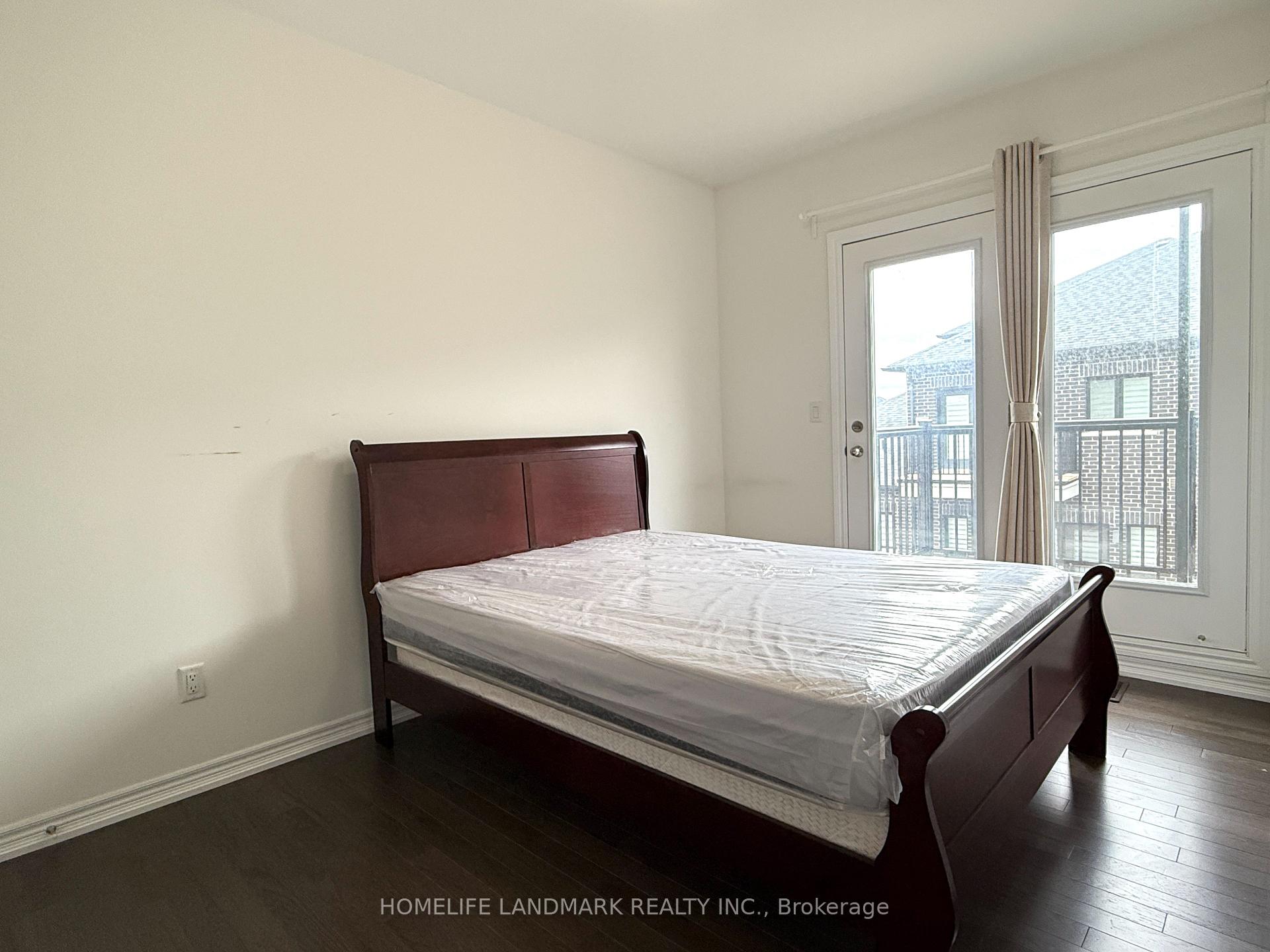 Photo 9 of 46 Bawden Drive, Richmond Hill, Rural Richmond Hill — HOMEH