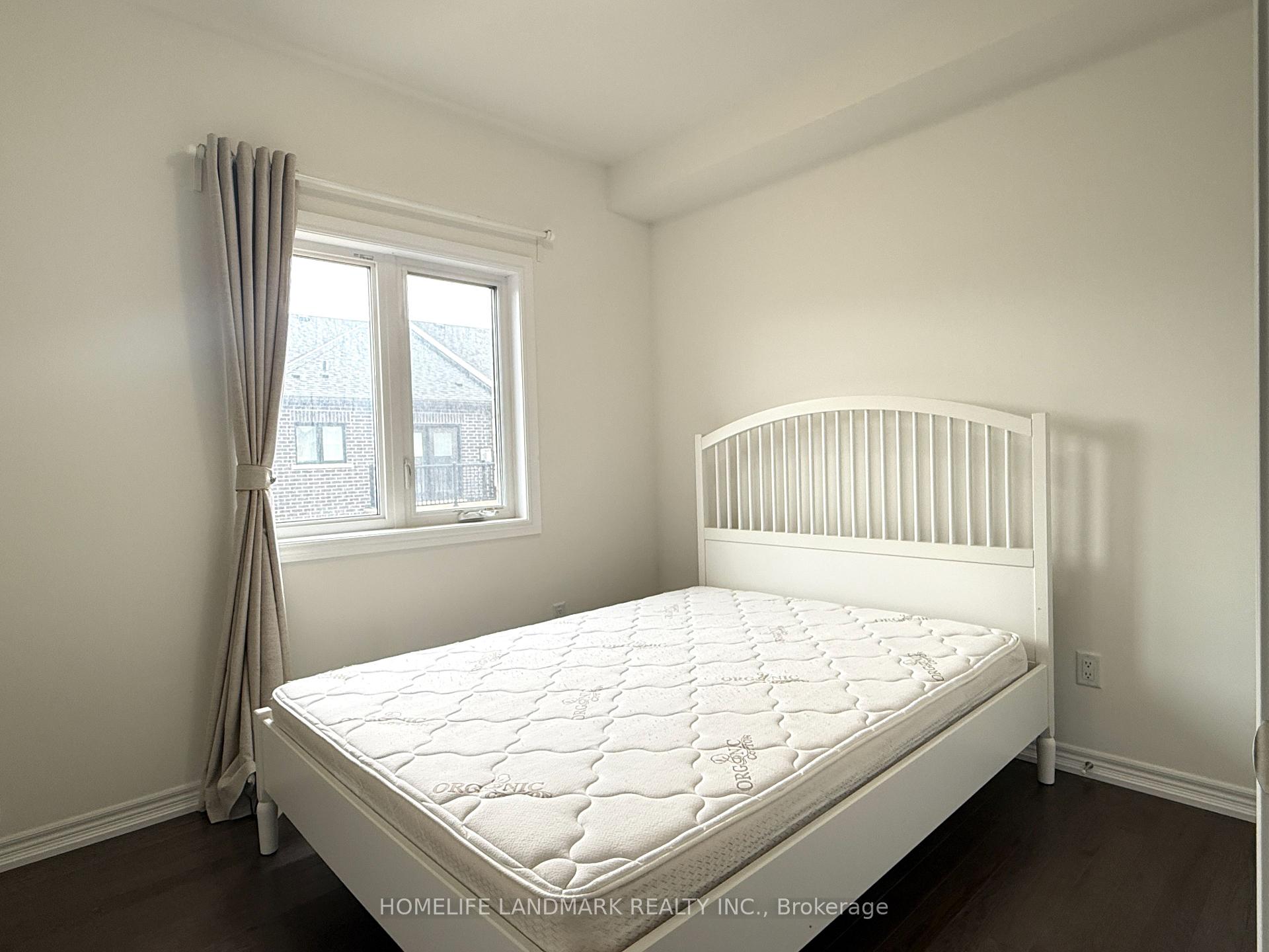 Photo 10 of 46 Bawden Drive, Richmond Hill, Rural Richmond Hill — HOMEH