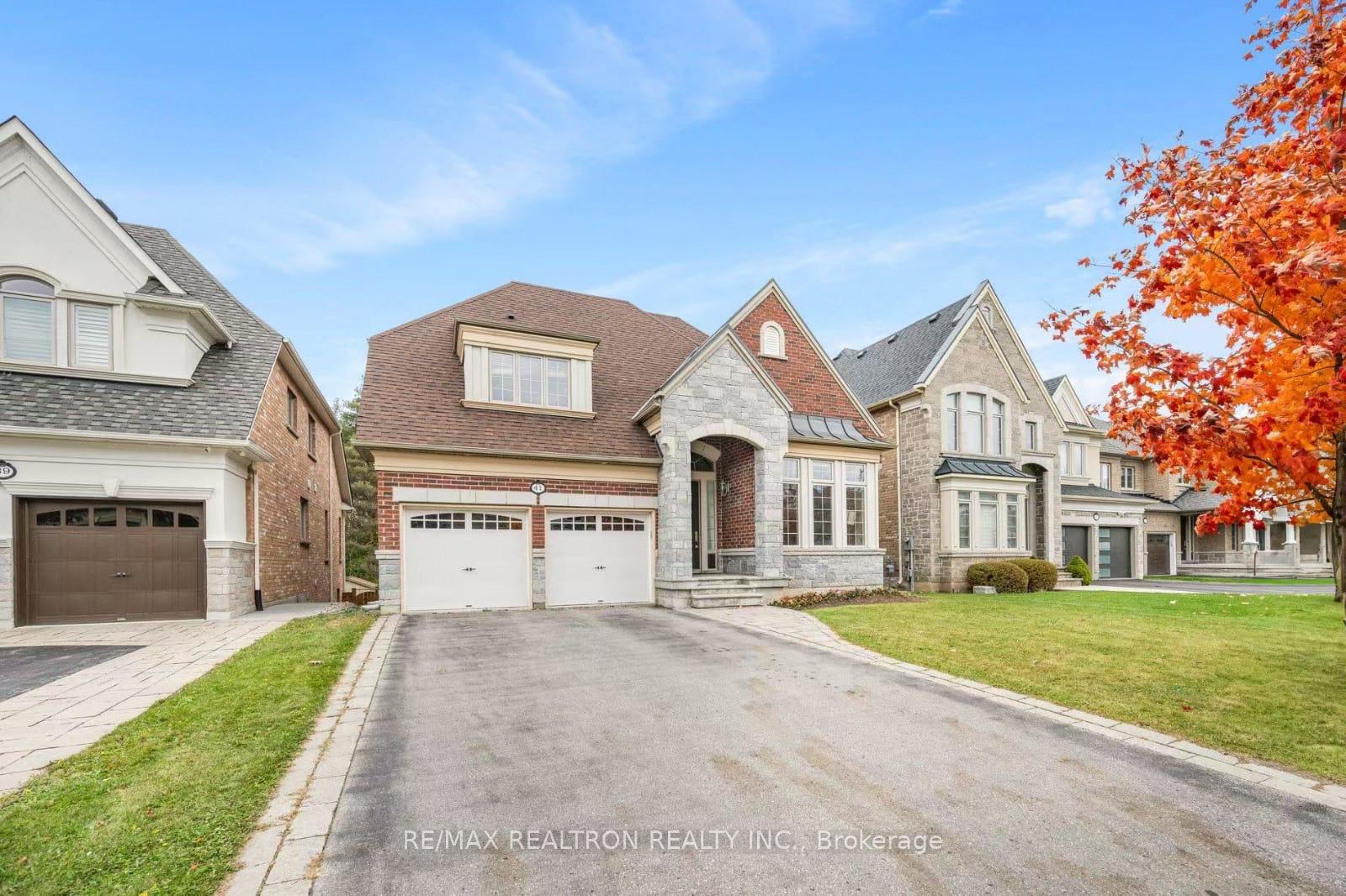 Photo 2 of 41 Pheasant Drive, Richmond Hill, Oak Ridges — HOMEH
