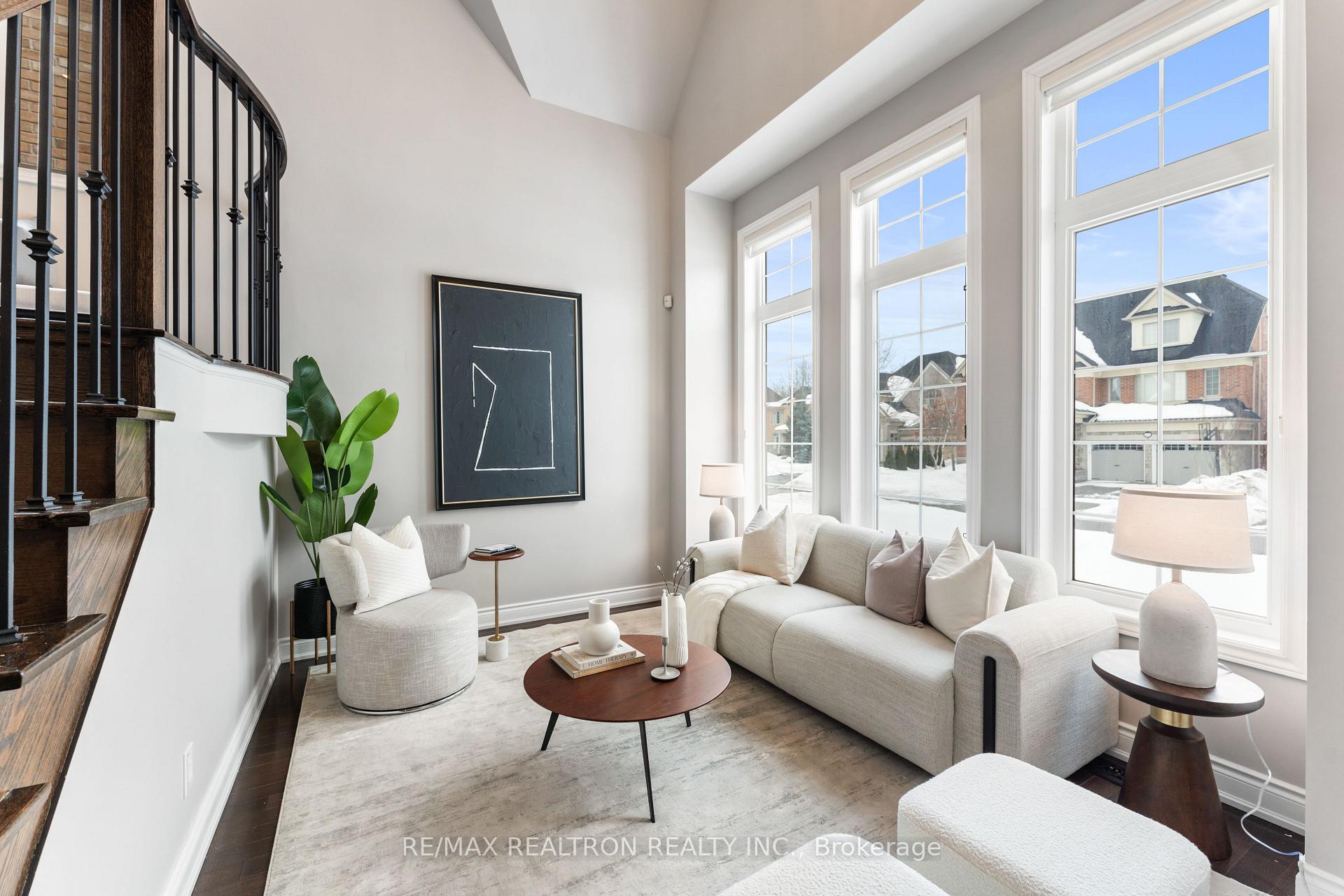 Photo 7 of 41 Pheasant Drive, Richmond Hill, Oak Ridges — HOMEH