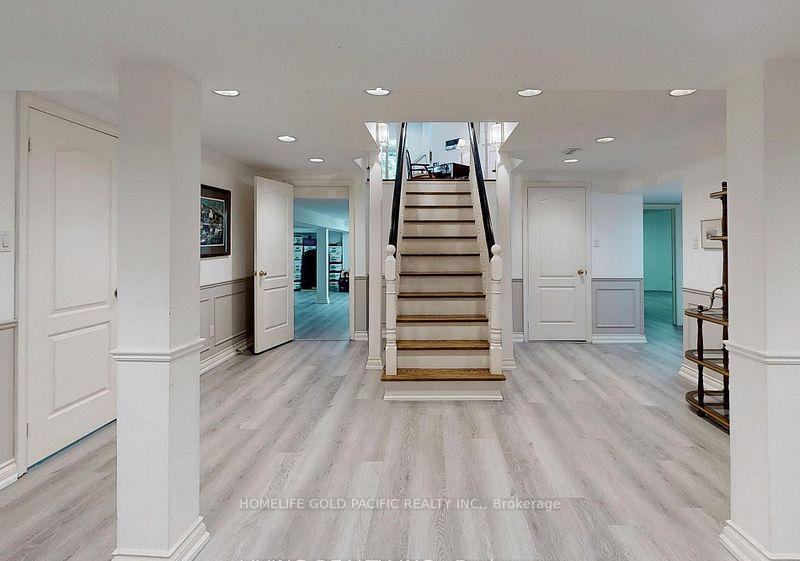Photo 7 of 36 Hillholm Boulevard, Richmond Hill, Bayview Hill — HOMEH