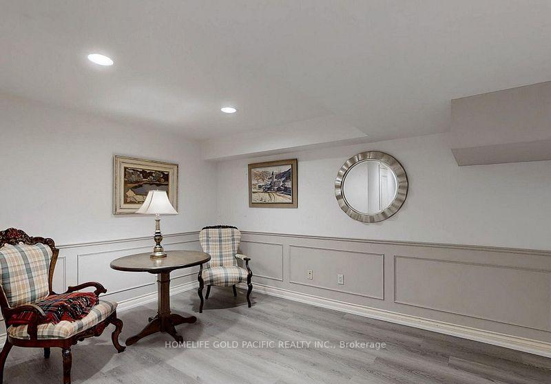 Photo 35 of 36 Hillholm Boulevard, Richmond Hill, Bayview Hill — HOMEH