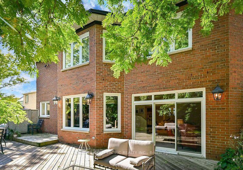 Photo 36 of 36 Hillholm Boulevard, Richmond Hill, Bayview Hill — HOMEH