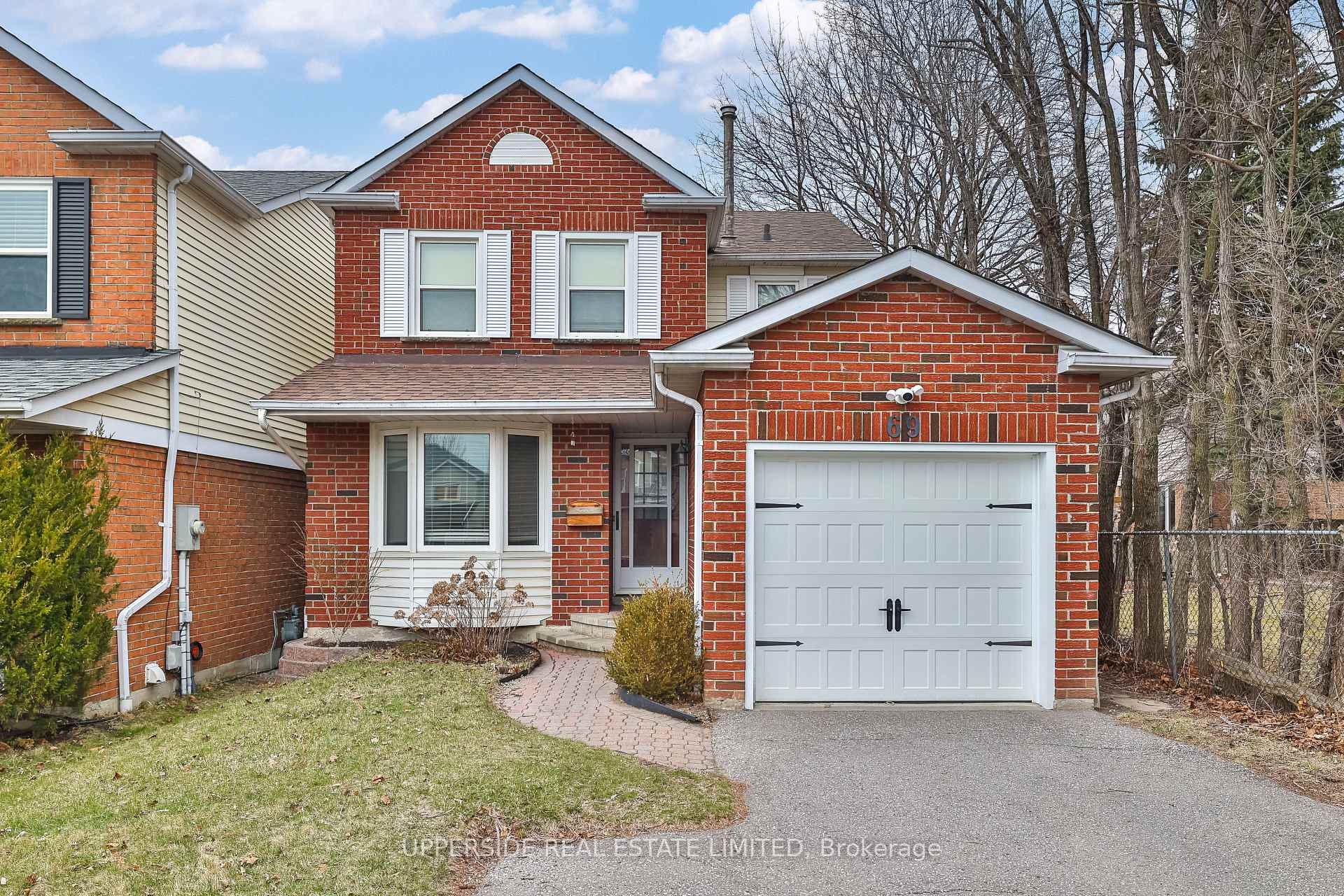 Front of 69 Janedale Crescent