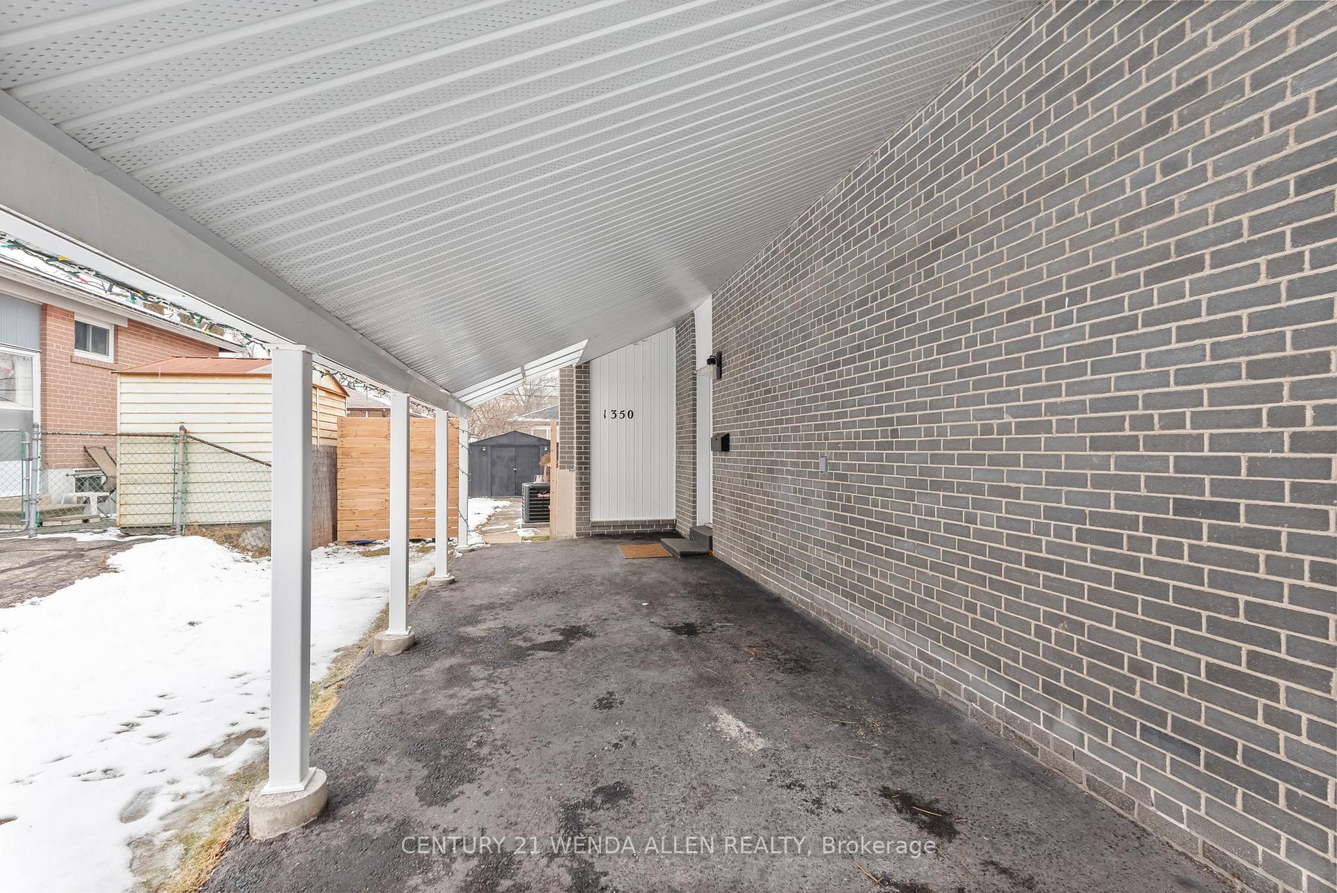 Photo 3 of 1350 Tatra Drive, Pickering, Bay Ridges — HOMEH
