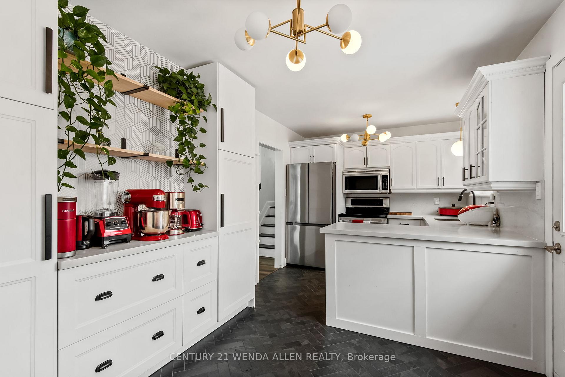 Photo 14 of 1350 Tatra Drive, Pickering, Bay Ridges — HOMEH