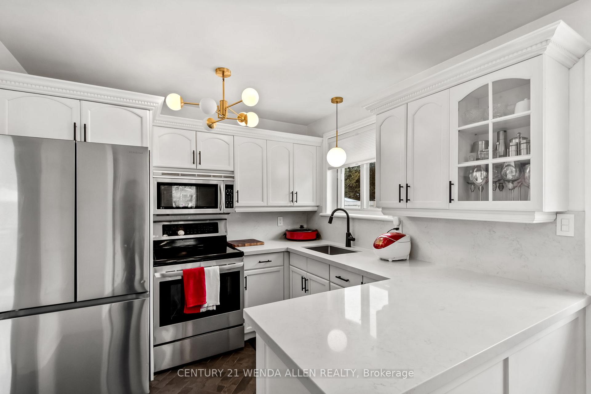Photo 17 of 1350 Tatra Drive, Pickering, Bay Ridges — HOMEH