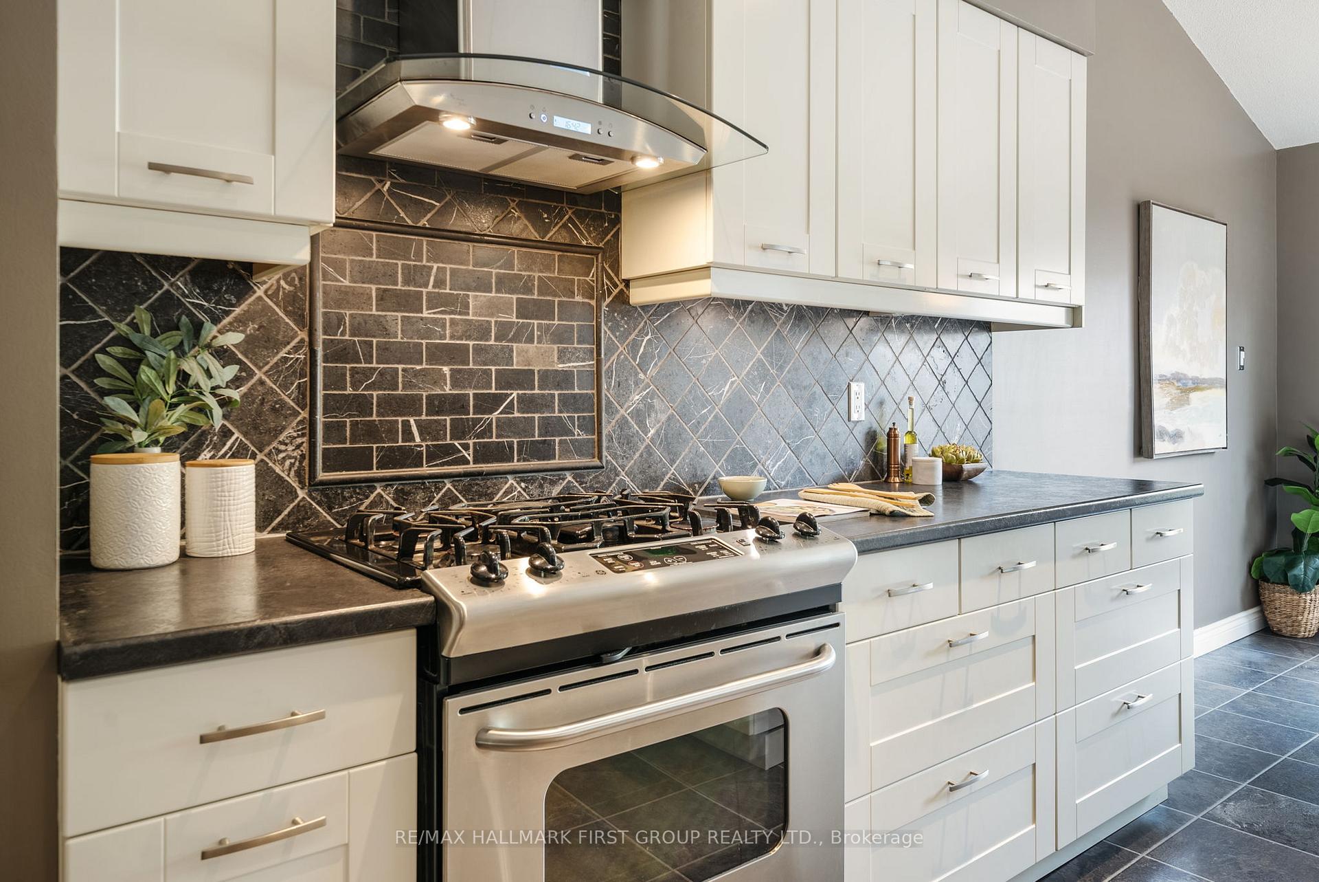 Photo 19 of 11 Davies Crescent, Whitby, Pringle Creek — HOMEH