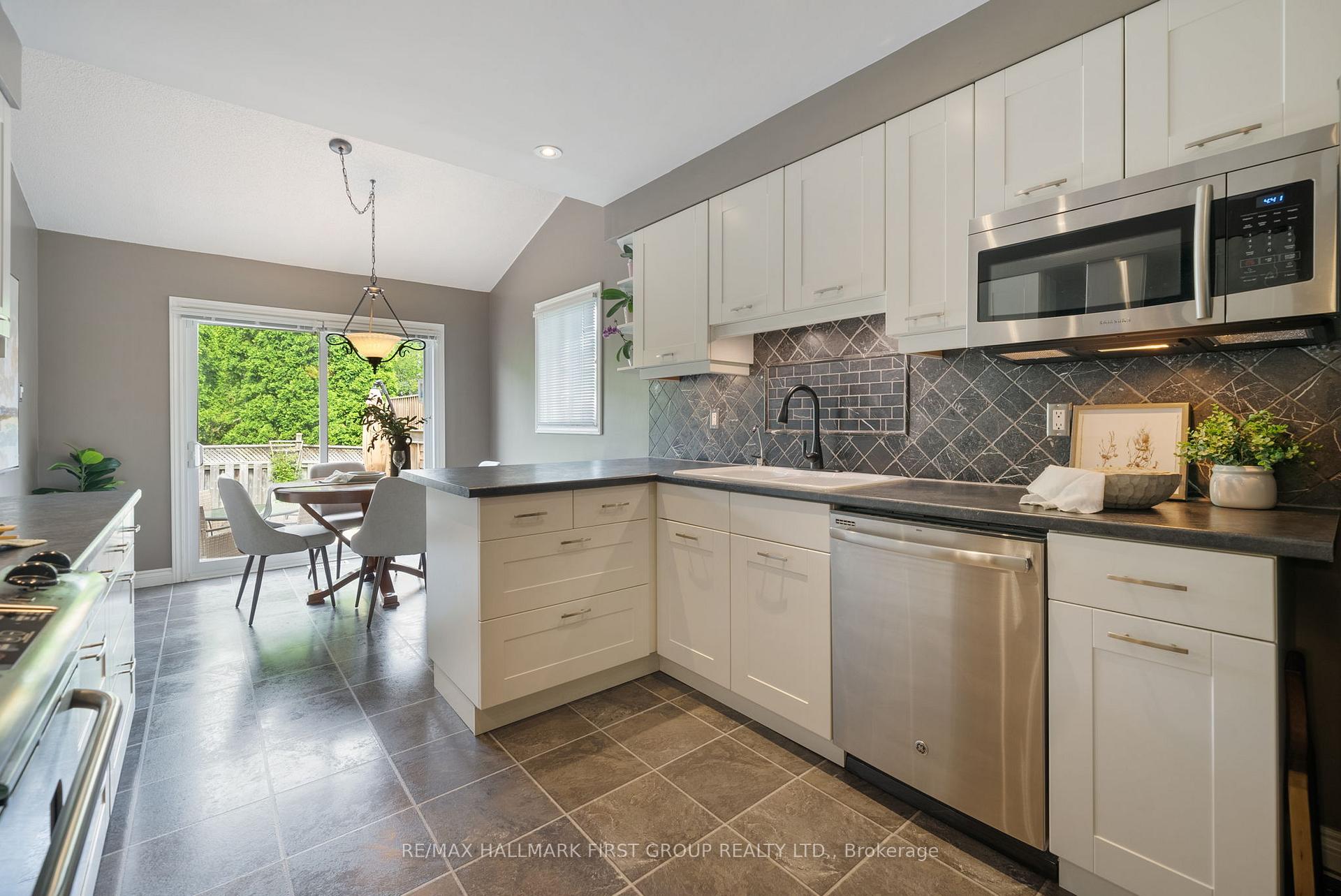 Photo 20 of 11 Davies Crescent, Whitby, Pringle Creek — HOMEH
