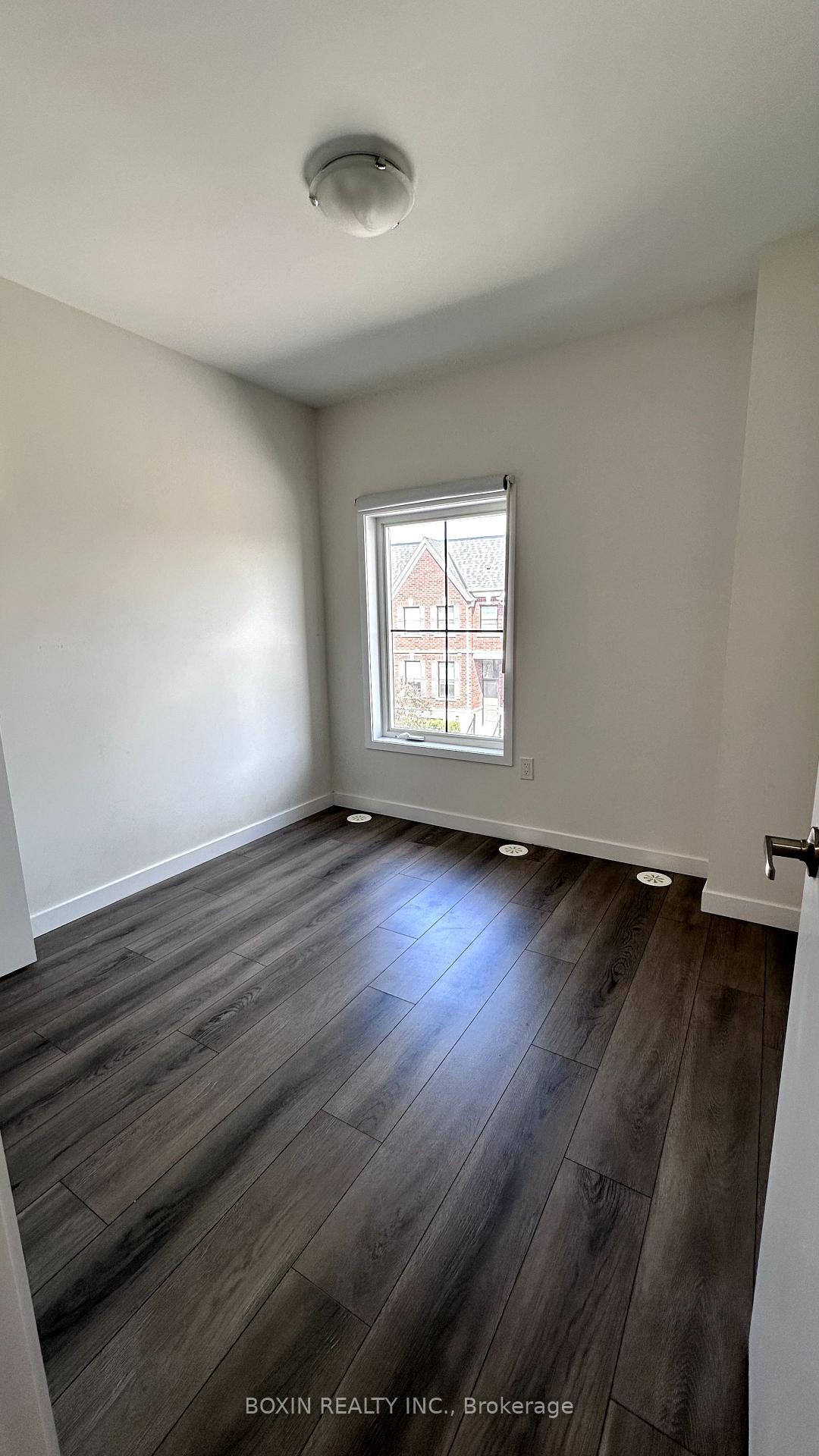 Photo 20 of Unit 34, 30 Seacoasts Circle, Vaughan, Maple — HOMEH