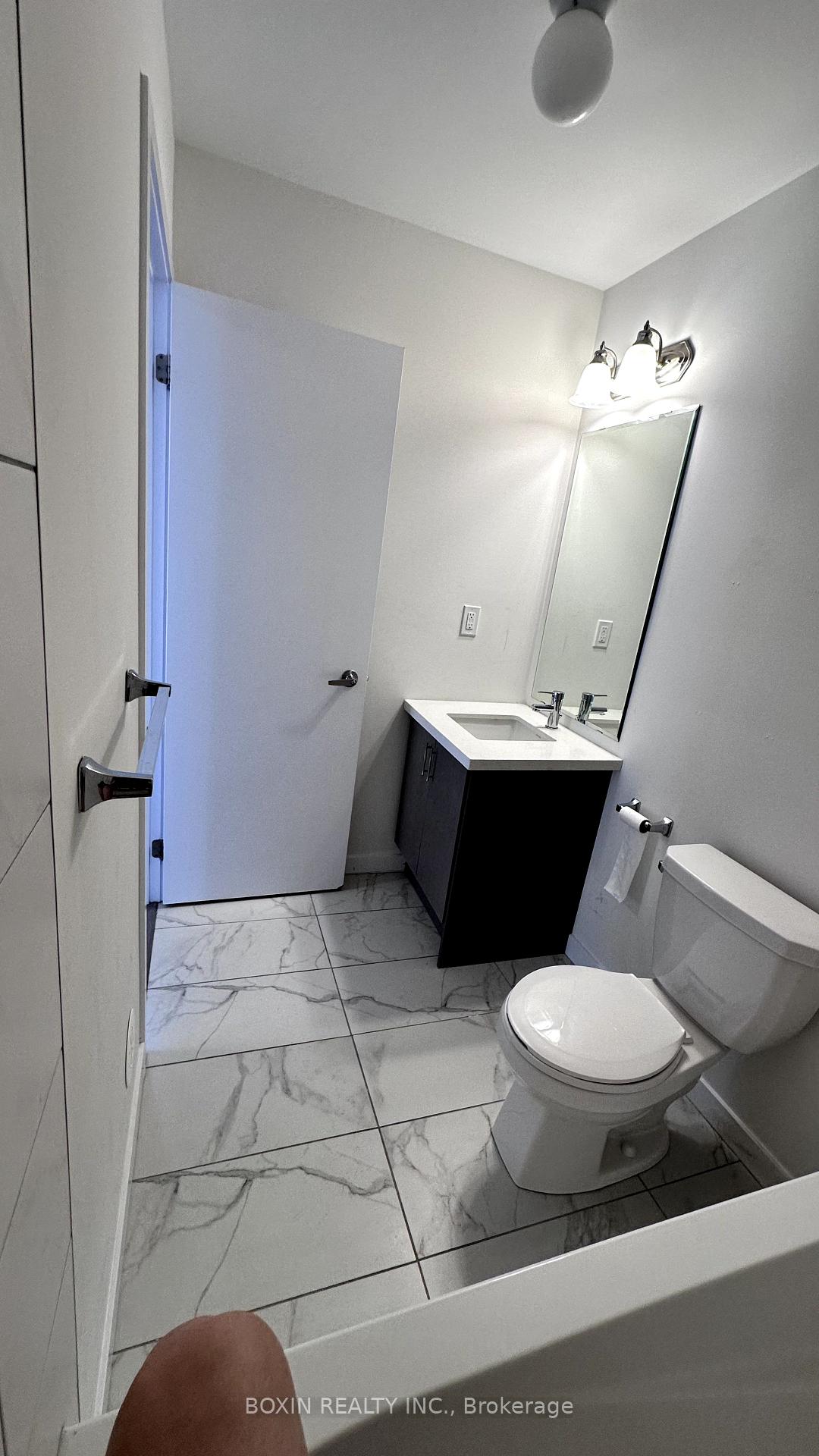 Photo 24 of Unit 34, 30 Seacoasts Circle, Vaughan, Maple — HOMEH