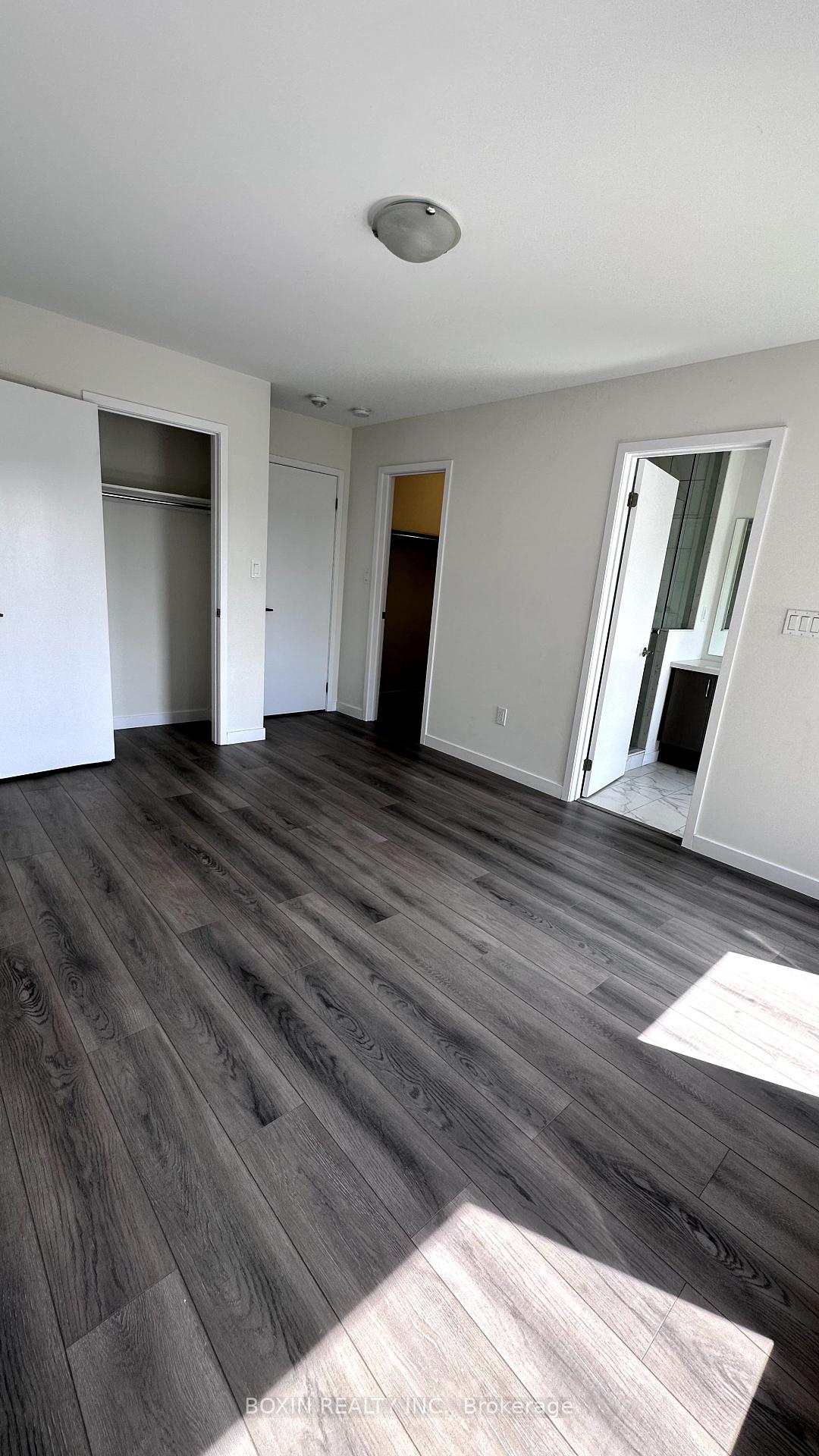 Photo 25 of Unit 34, 30 Seacoasts Circle, Vaughan, Maple — HOMEH