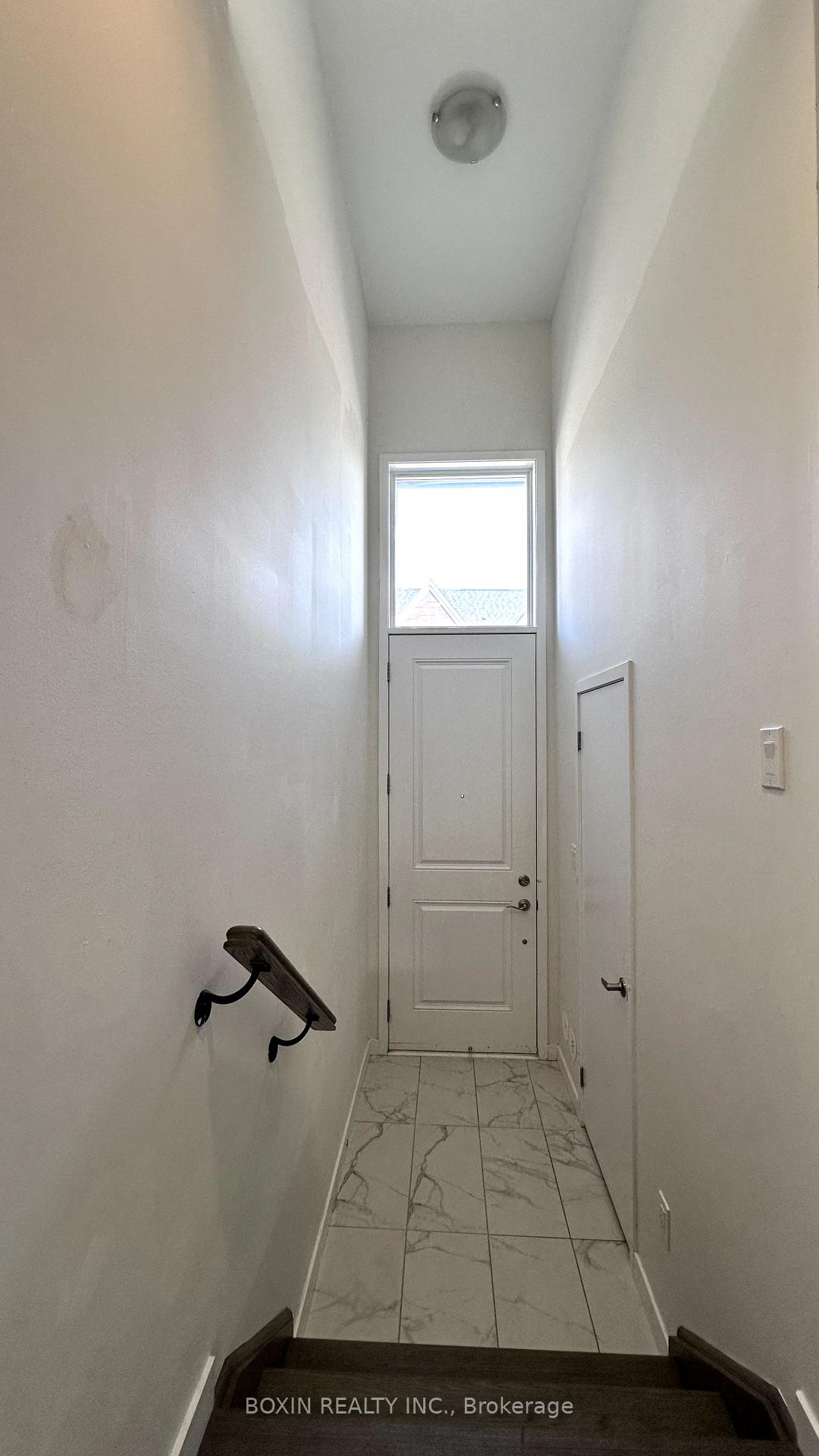 Photo 29 of Unit 34, 30 Seacoasts Circle, Vaughan, Maple — HOMEH