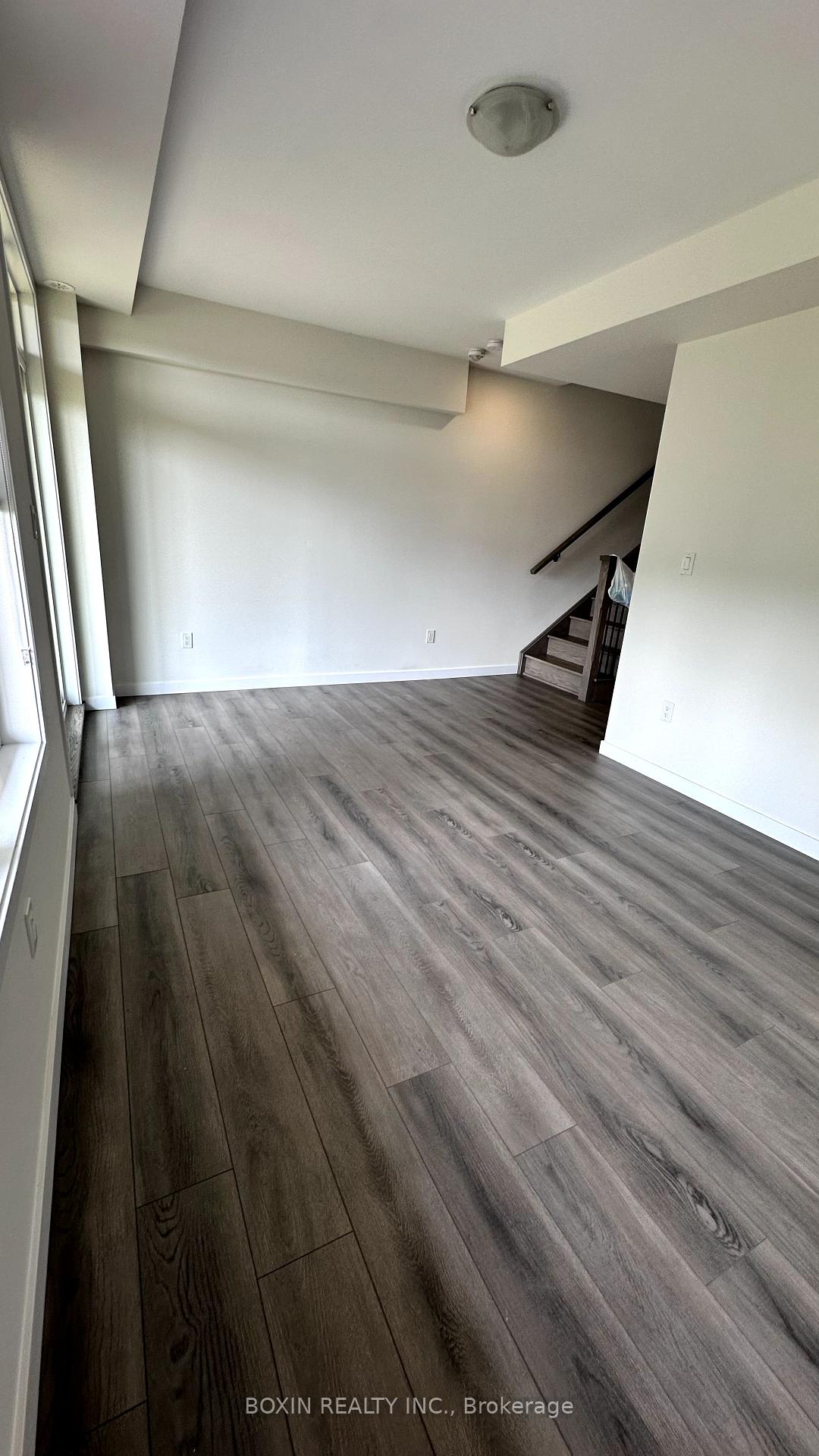 Photo 33 of Unit 34, 30 Seacoasts Circle, Vaughan, Maple — HOMEH