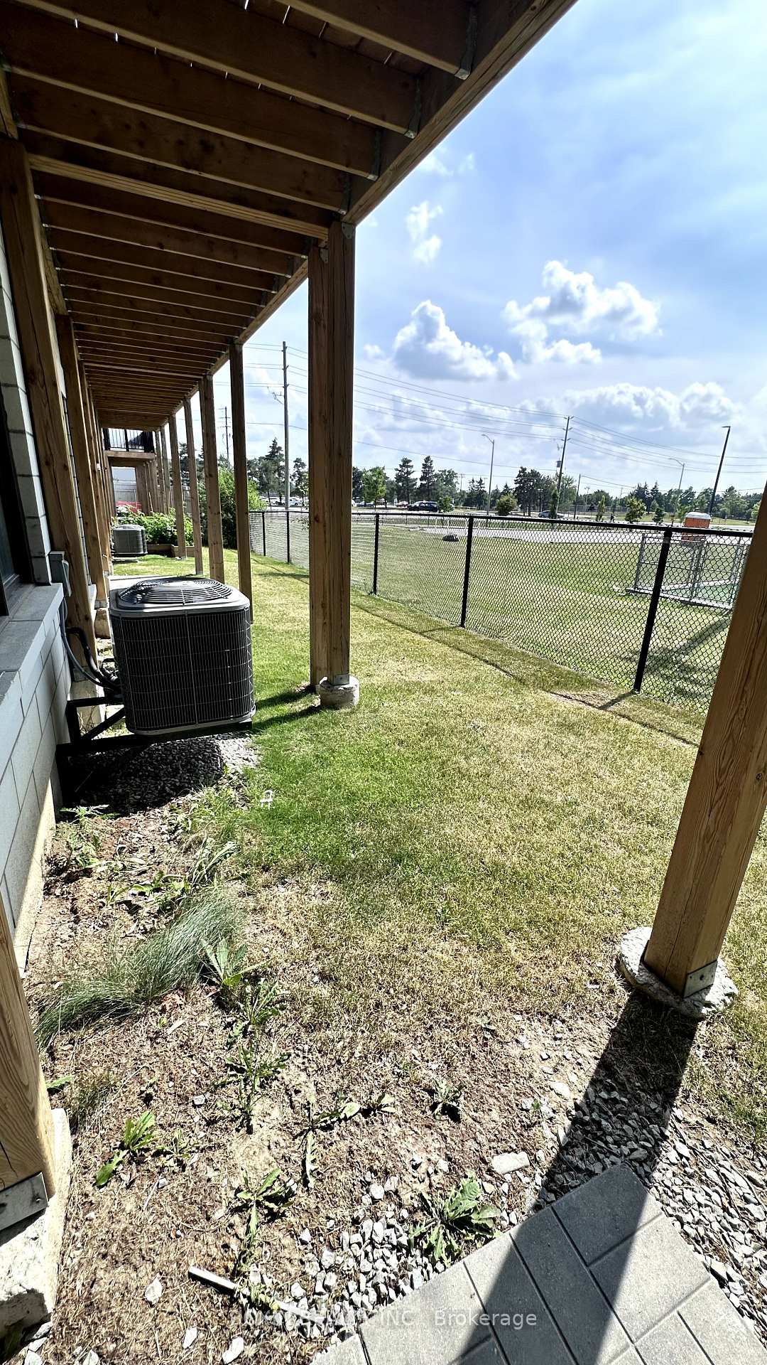 Photo 35 of Unit 34, 30 Seacoasts Circle, Vaughan, Maple — HOMEH