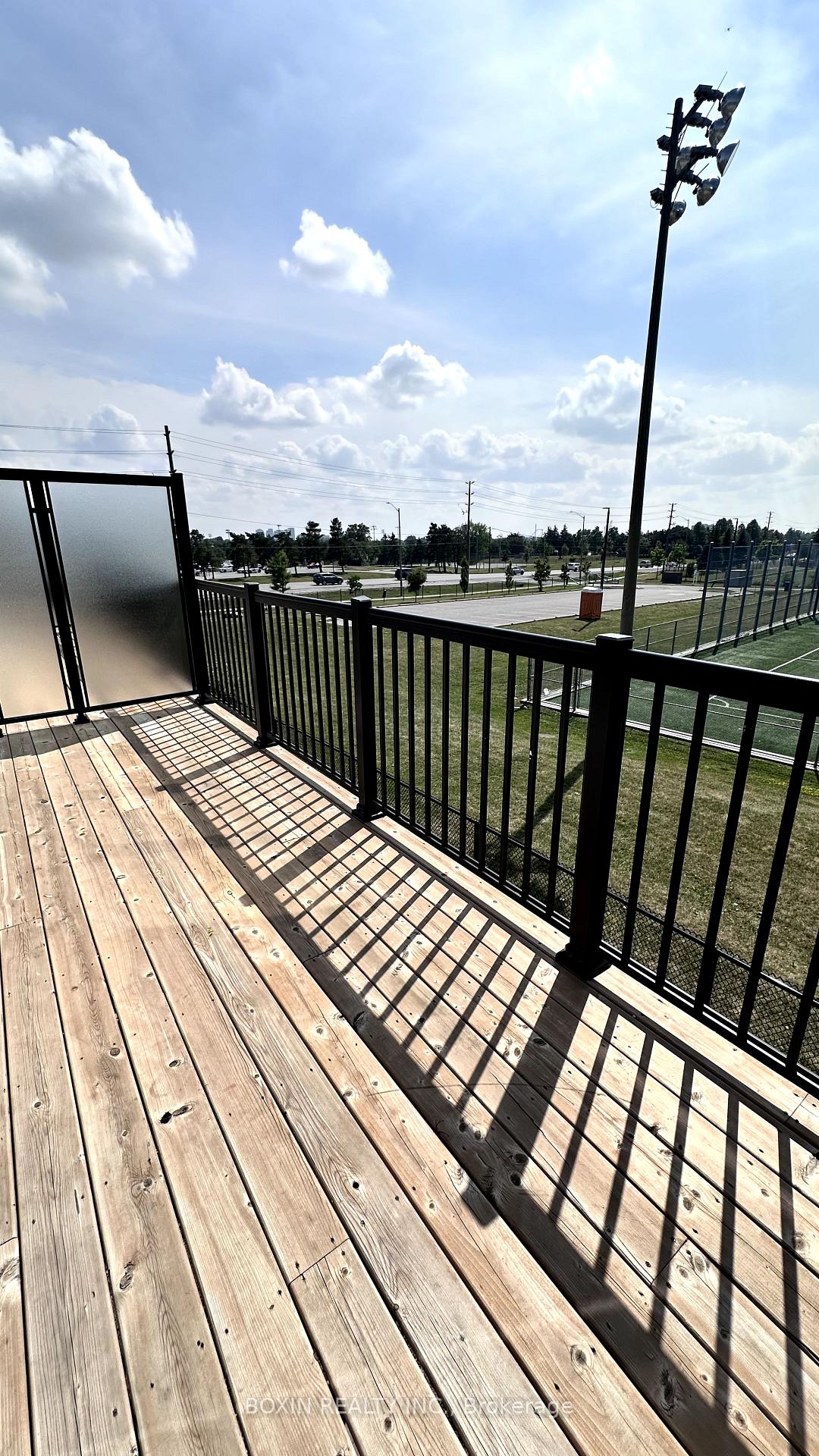 Photo 38 of Unit 34, 30 Seacoasts Circle, Vaughan, Maple — HOMEH