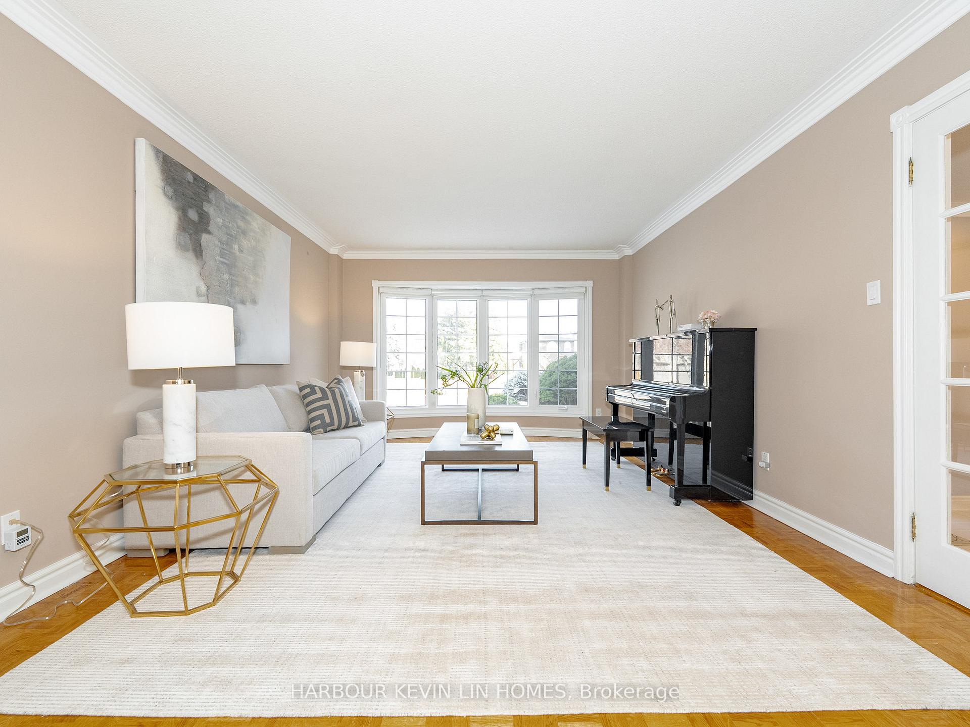 Photo 9 of 131 Spruce Avenue, Richmond Hill, South Richvale — HOMEH