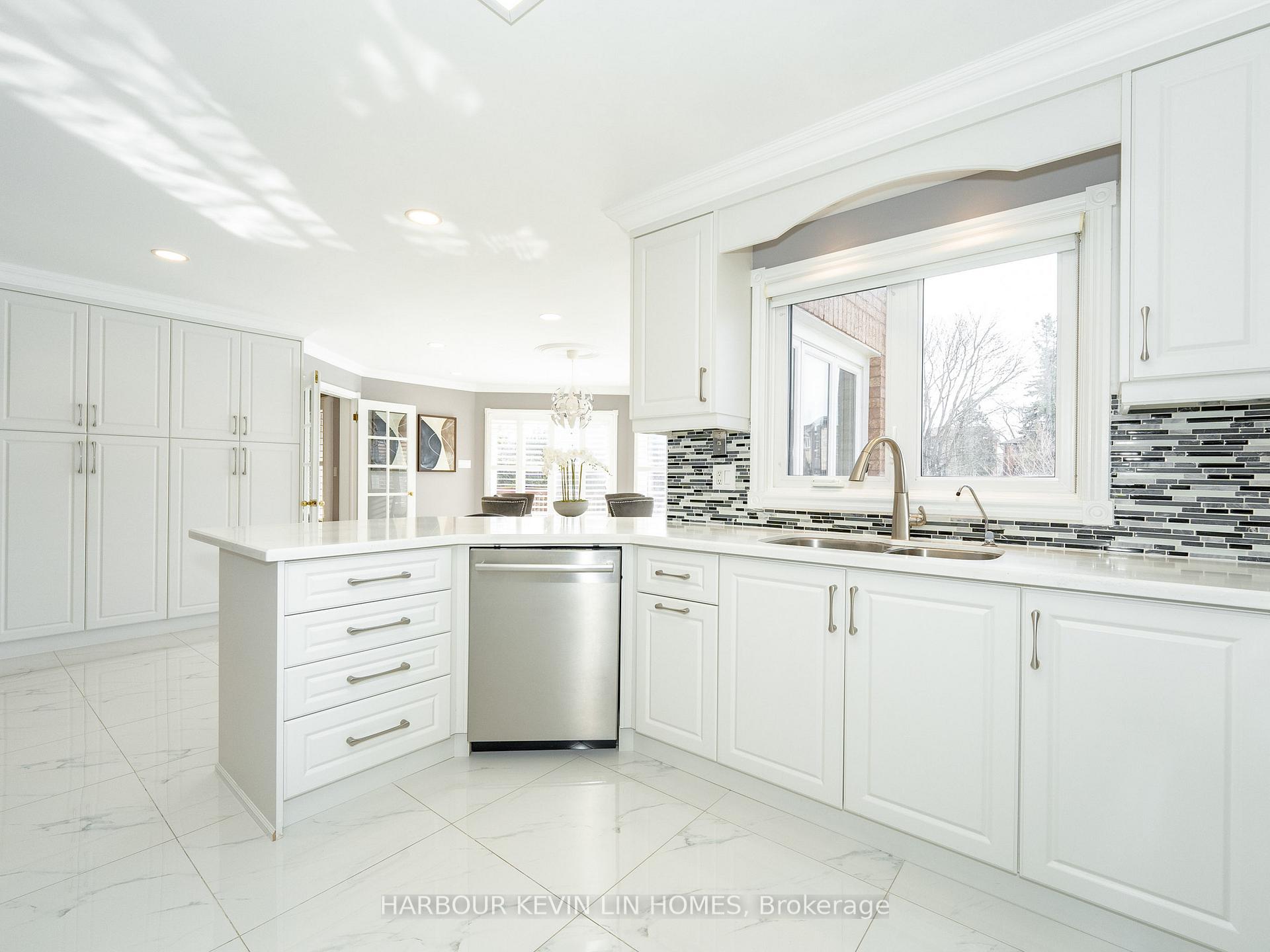 Photo 17 of 131 Spruce Avenue, Richmond Hill, South Richvale — HOMEH